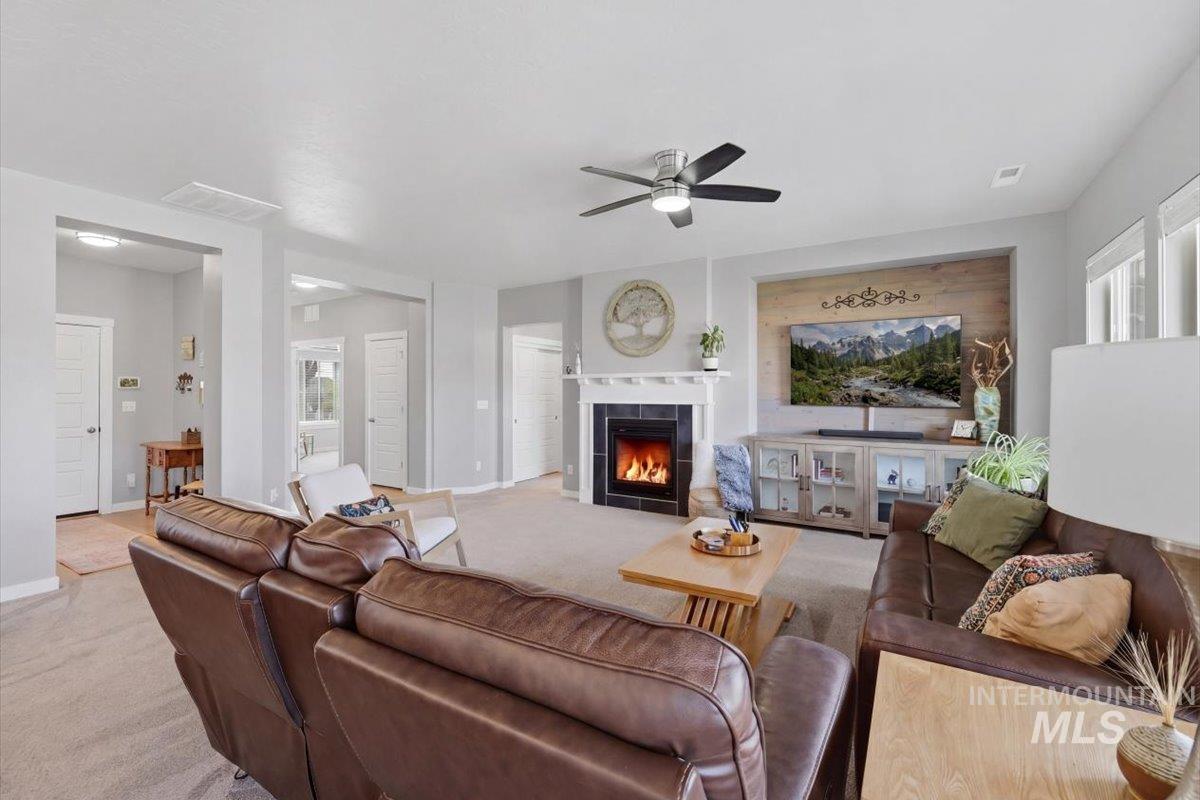 5070 W Vanderbilt Dr, Meridian, Idaho 83646, 4 Bedrooms, 2 Bathrooms, Residential For Sale, Price $579,000, 98987643