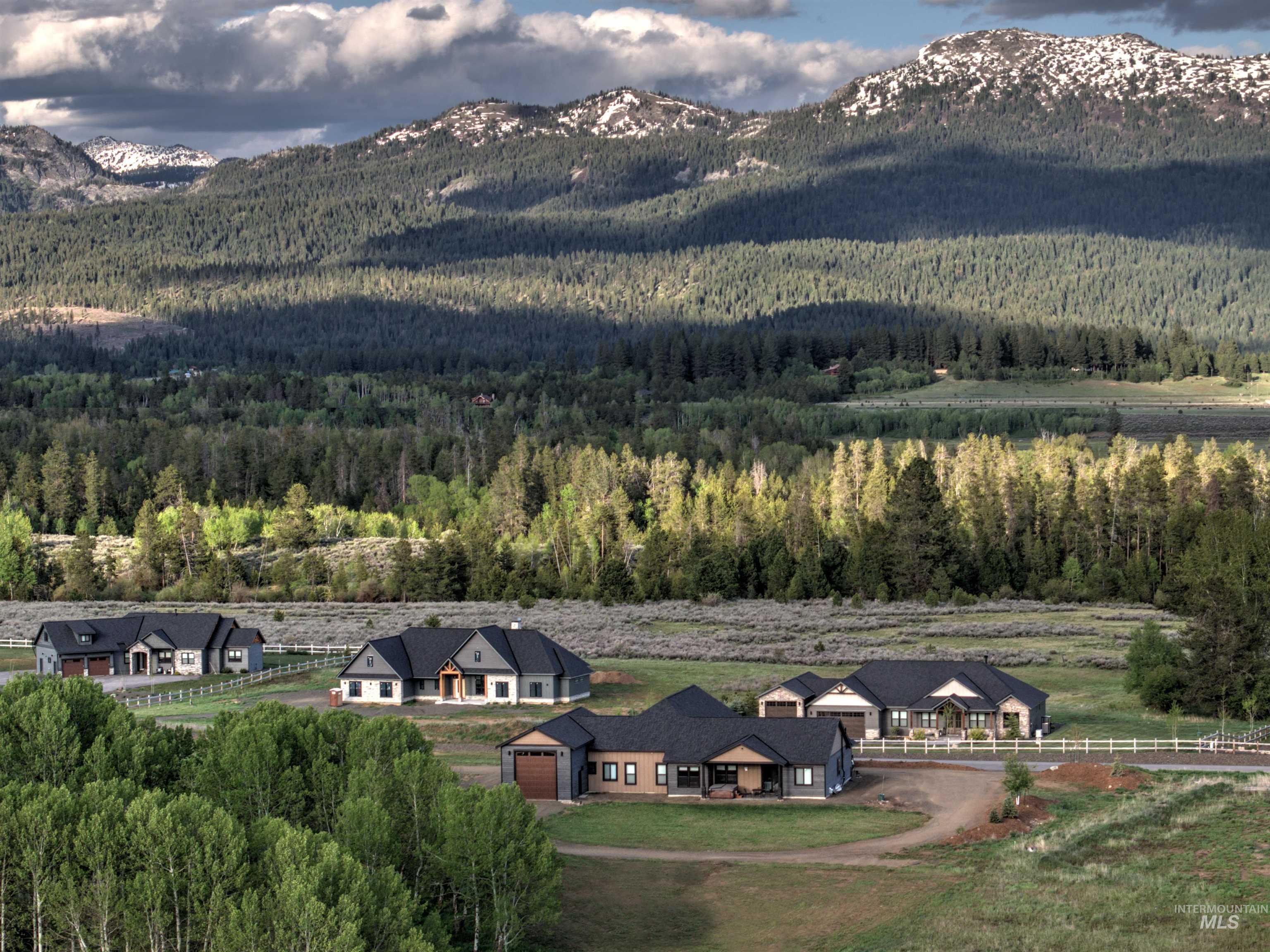 13903 Sky View Court, McCall, Idaho 83638, 4 Bedrooms, 3 Bathrooms, Residential For Sale, Price $1,595,000, 98987647