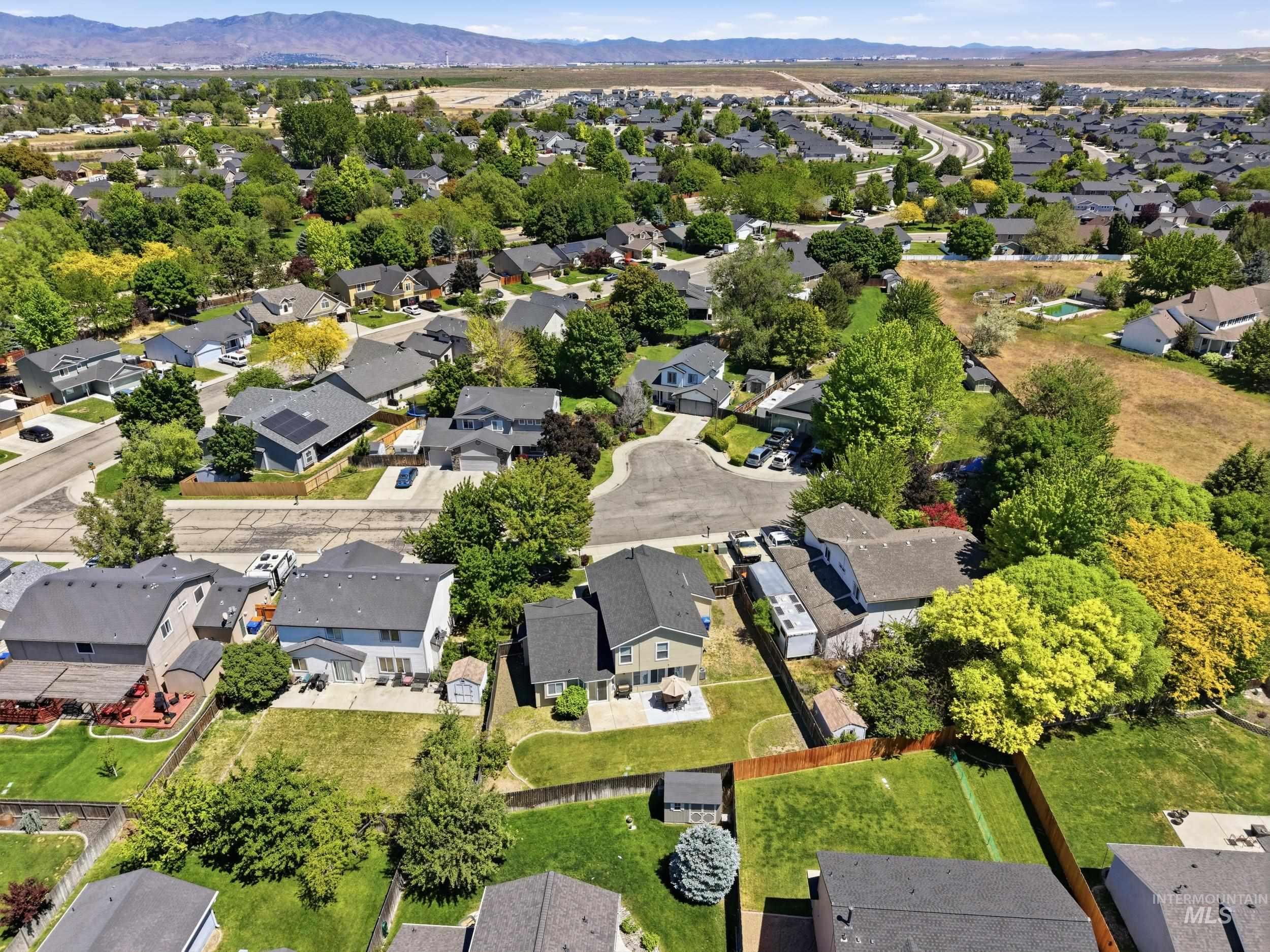 6555 S Moon Pl., Boise, Idaho 83709, 4 Bedrooms, 3 Bathrooms, Residential For Sale, Price $525,000, 98987649