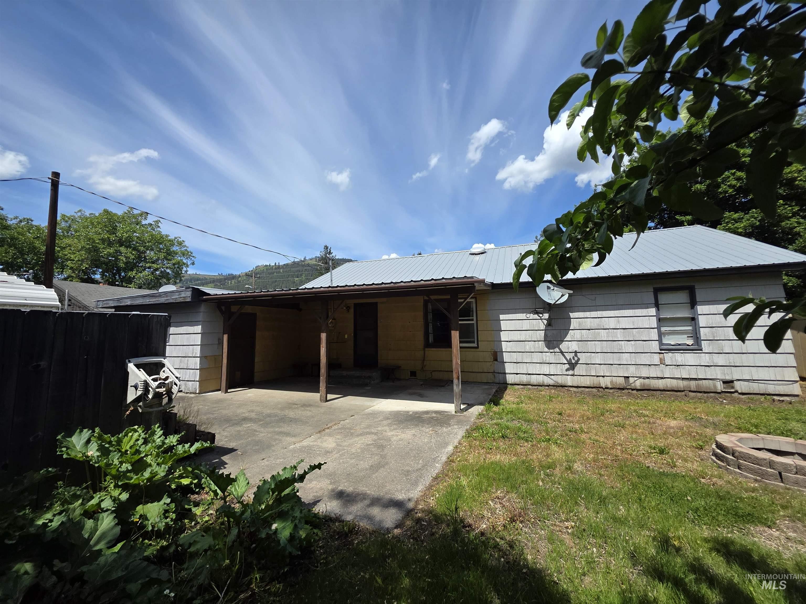 13620 Hwy 12, Orofino, Idaho 83544, 3 Bedrooms, 1 Bathroom, Residential For Sale, Price $264,000, 98987653