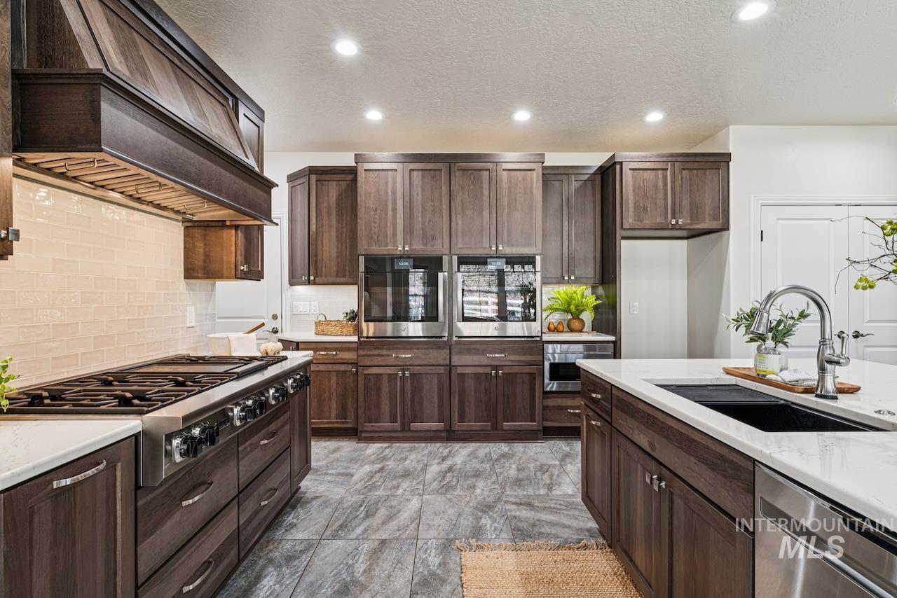 977 N Woodvalley Pl, Eagle, Idaho 83616, 3 Bedrooms, 2.5 Bathrooms, Residential For Sale, Price $1,034,500, 98987657