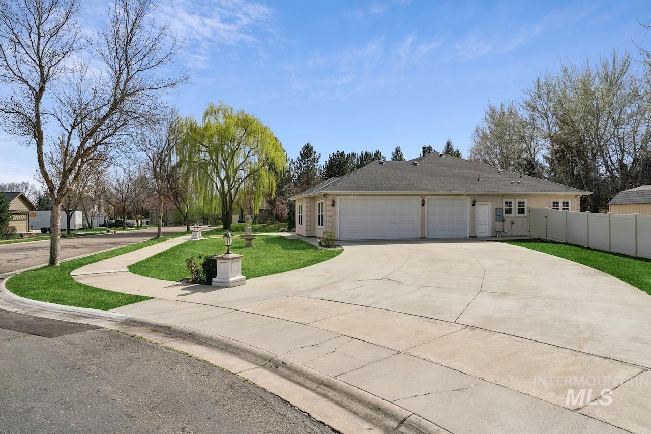977 N Woodvalley Pl, Eagle, Idaho 83616, 3 Bedrooms, 2.5 Bathrooms, Residential For Sale, Price $1,034,500, 98987657