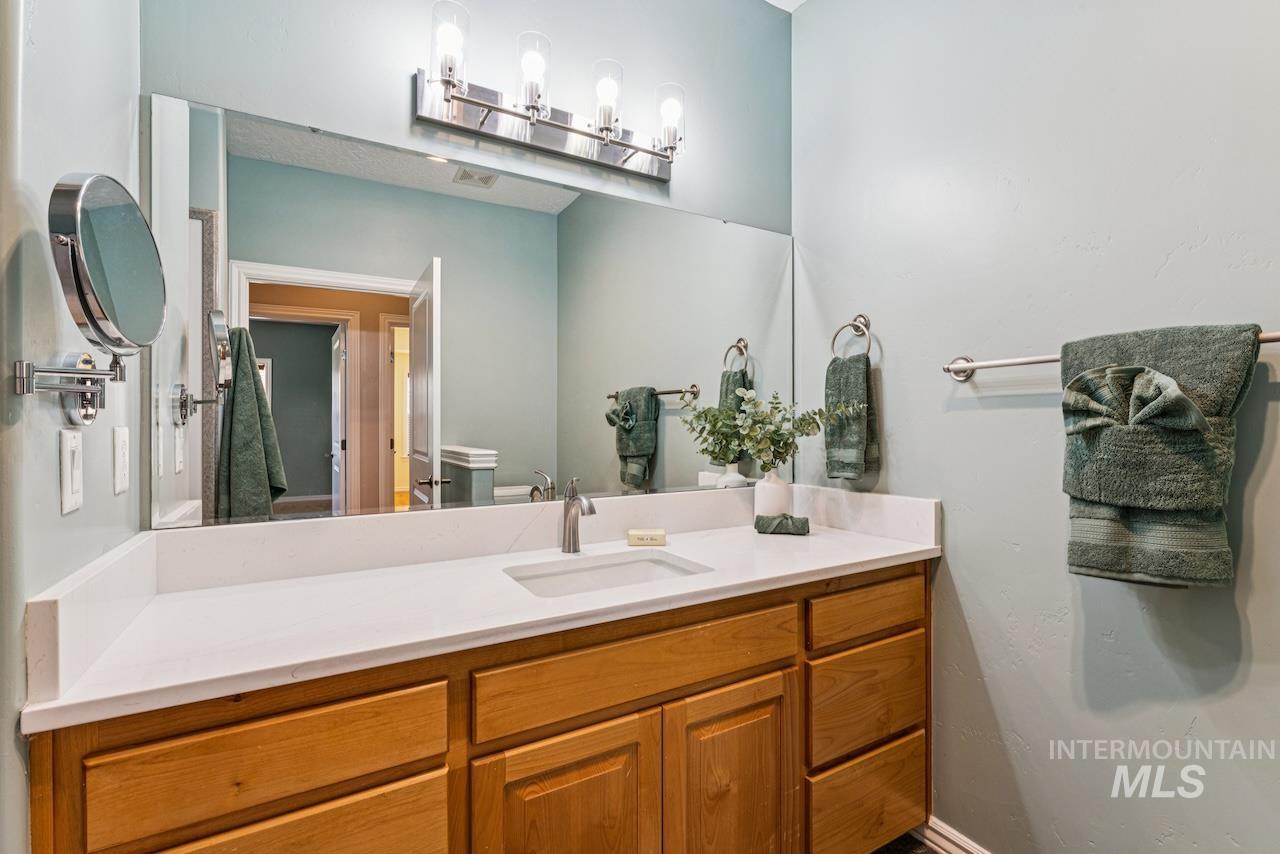 977 N Woodvalley Pl, Eagle, Idaho 83616, 3 Bedrooms, 2.5 Bathrooms, Residential For Sale, Price $1,034,500, 98987657