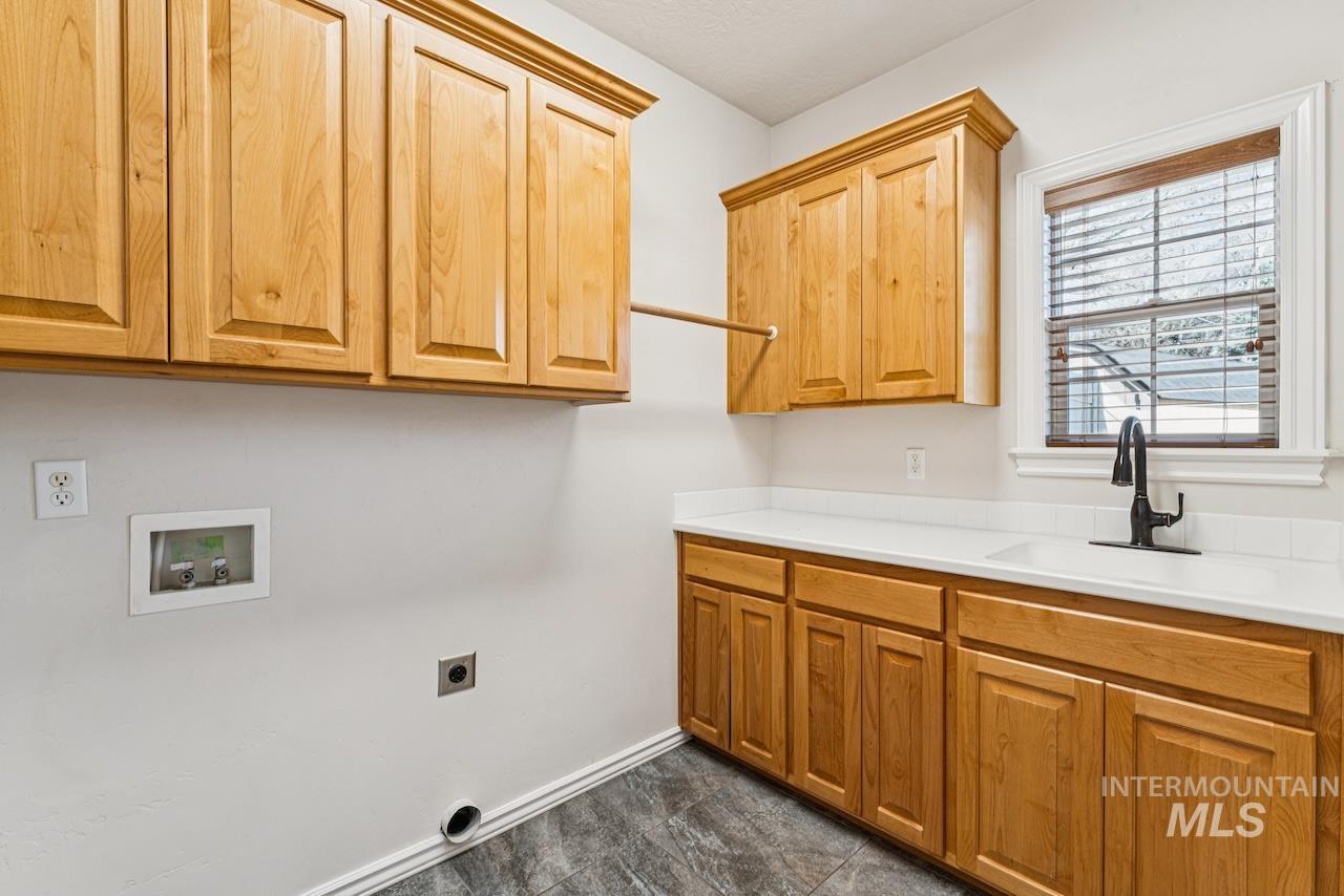 977 N Woodvalley Pl, Eagle, Idaho 83616, 3 Bedrooms, 2.5 Bathrooms, Residential For Sale, Price $1,034,500, 98987657