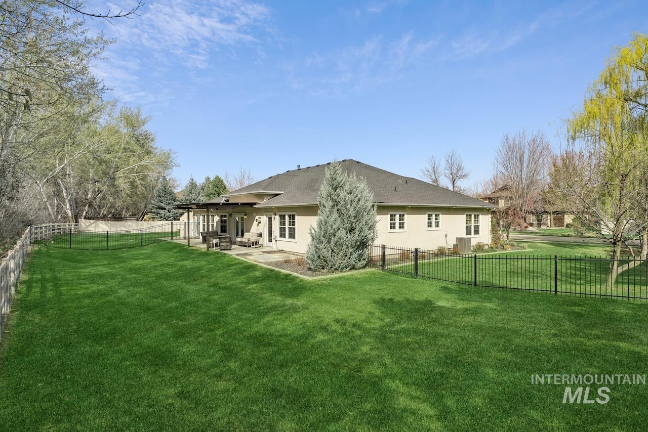 977 N Woodvalley Pl, Eagle, Idaho 83616, 3 Bedrooms, 2.5 Bathrooms, Residential For Sale, Price $1,034,500, 98987657