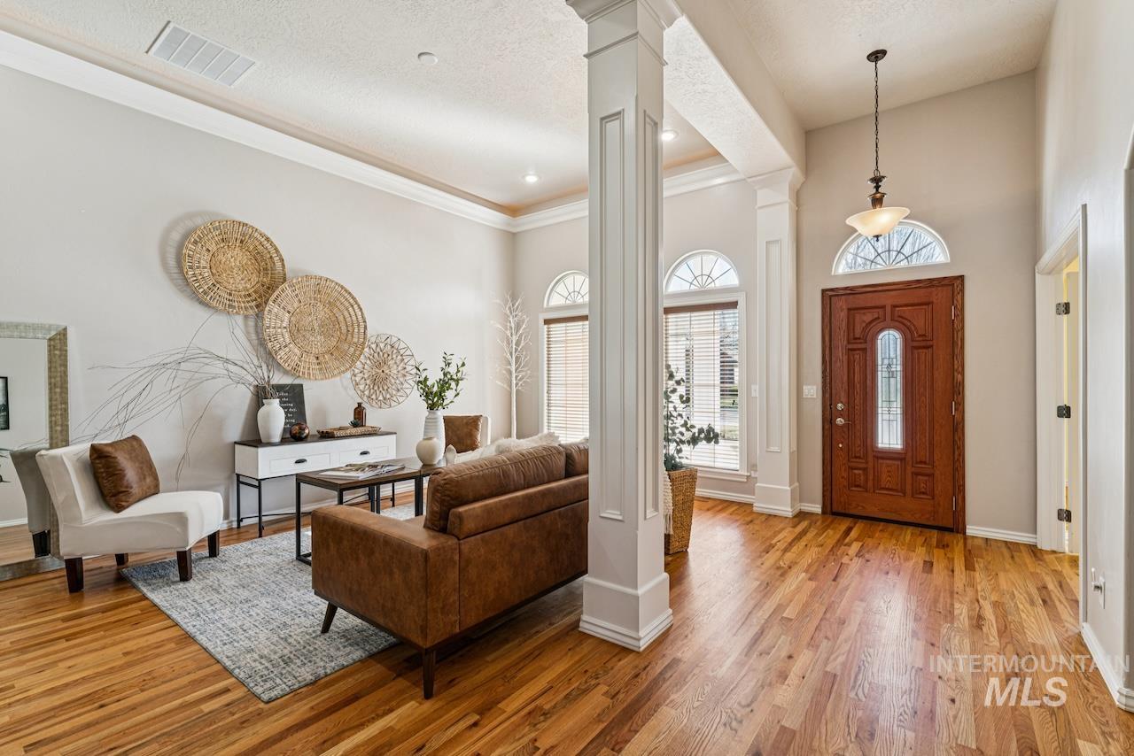 977 N Woodvalley Pl, Eagle, Idaho 83616, 3 Bedrooms, 2.5 Bathrooms, Residential For Sale, Price $1,034,500, 98987657