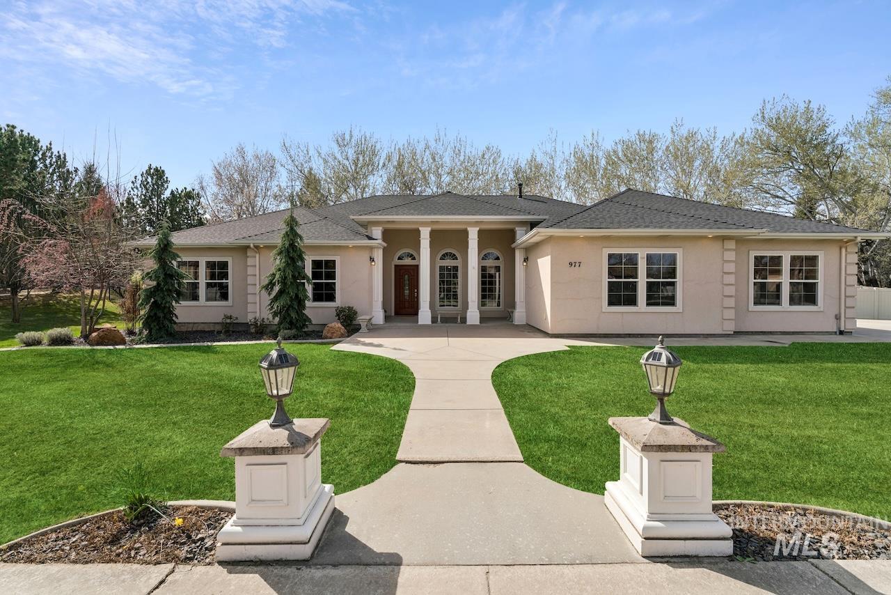 977 N Woodvalley Pl, Eagle, Idaho 83616, 3 Bedrooms, 2.5 Bathrooms, Residential For Sale, Price $1,034,500, 98987657
