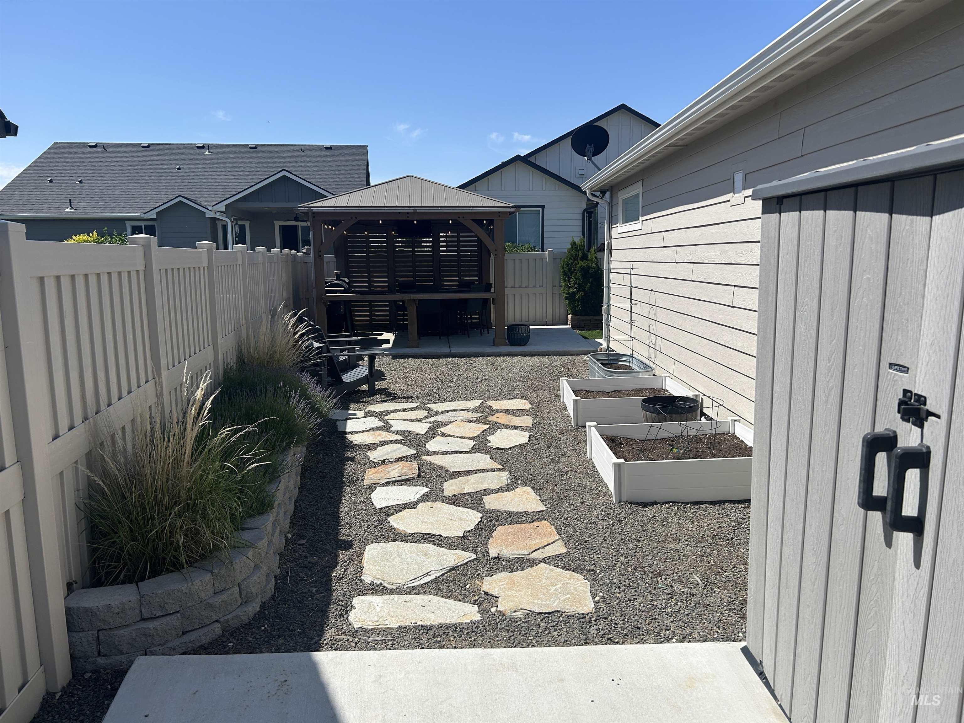 7675 W Snowberry Dr, Boise, Idaho 83709, 4 Bedrooms, 2 Bathrooms, Residential For Sale, Price $540,000, 98987658