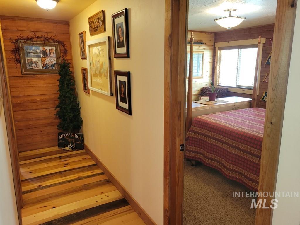 10534 Hwy 55, Cascade, Idaho 83611, 2 Bedrooms, 2 Bathrooms, Residential For Sale, Price $799,900, 98987661