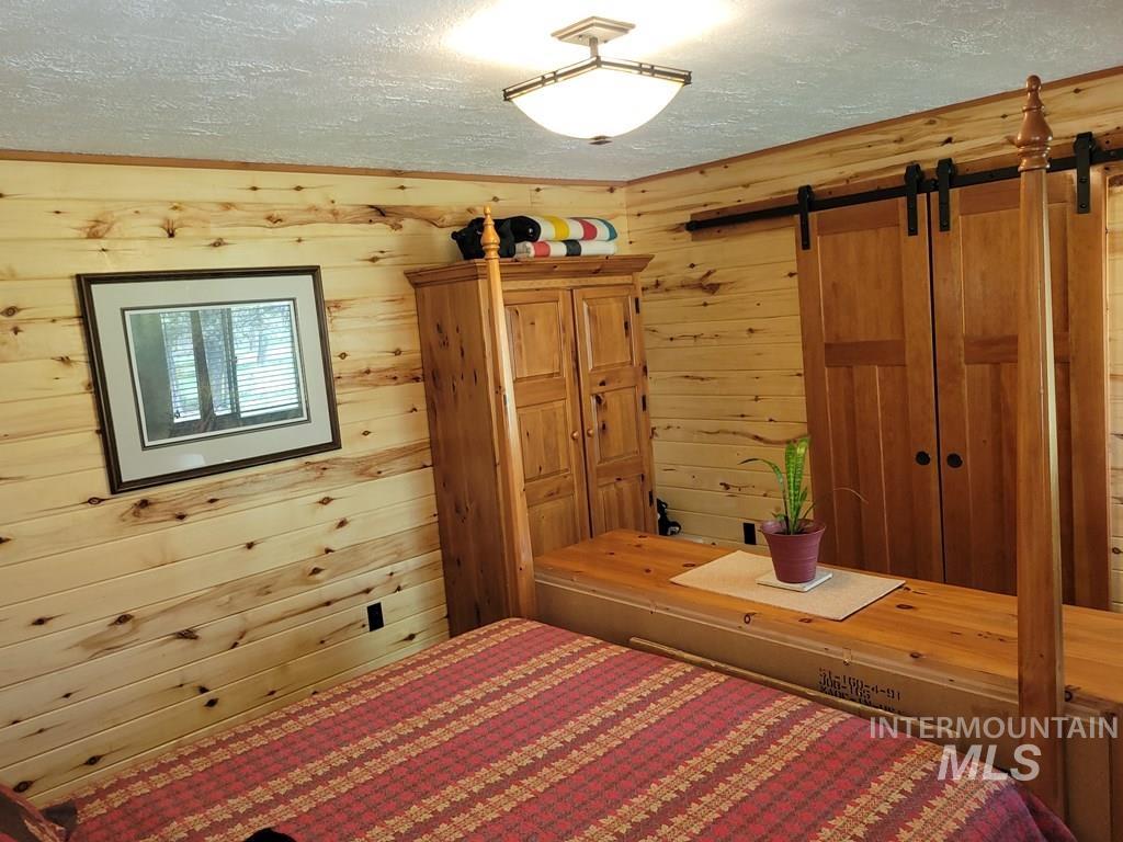 10534 Hwy 55, Cascade, Idaho 83611, 2 Bedrooms, 2 Bathrooms, Residential For Sale, Price $799,900, 98987661