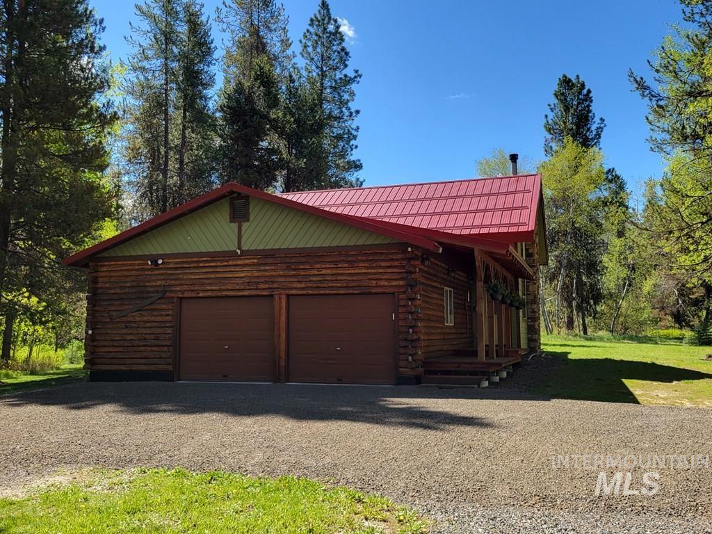 10534 Hwy 55, Cascade, Idaho 83611, 2 Bedrooms, 2 Bathrooms, Residential For Sale, Price $799,900, 98987661