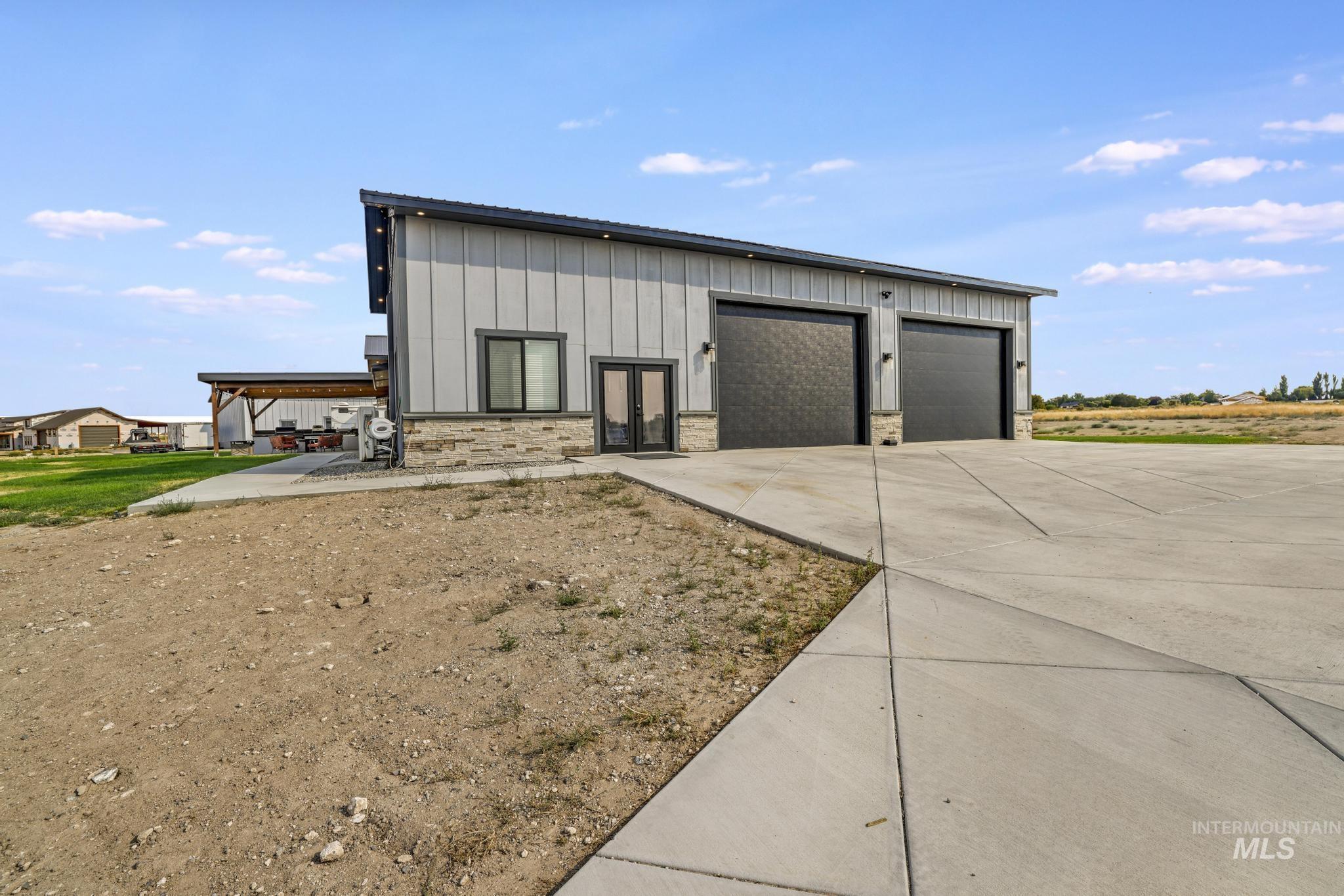 4038 n 3510 e West dr, Kimberly, Idaho 83341, 5 Bedrooms, 4 Bathrooms, Residential For Sale, Price $1,400,000, 98987665