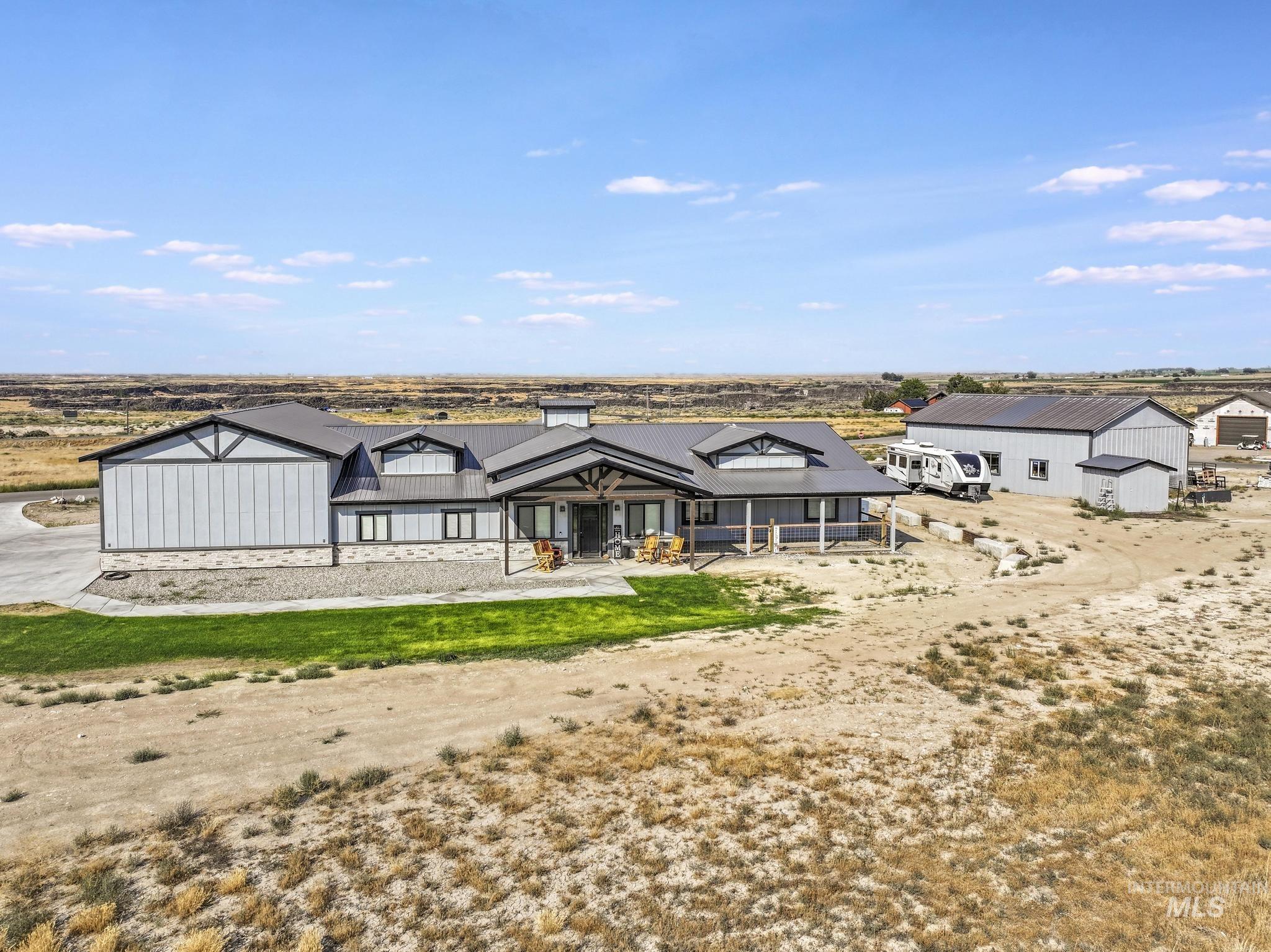 4038 n 3510 e West dr, Kimberly, Idaho 83341, 5 Bedrooms, 4 Bathrooms, Residential For Sale, Price $1,400,000, 98987665