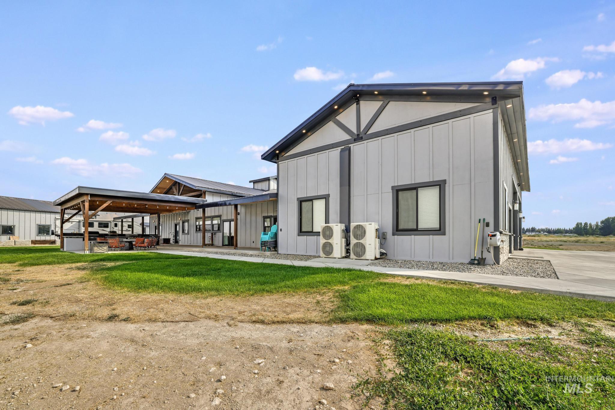 4038 n 3510 e West dr, Kimberly, Idaho 83341, 5 Bedrooms, 4 Bathrooms, Residential For Sale, Price $1,400,000, 98987665