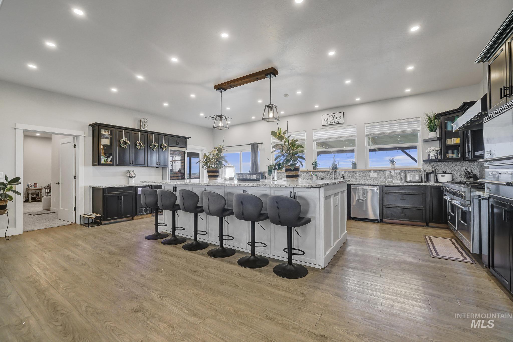 4038 n 3510 e West dr, Kimberly, Idaho 83341, 5 Bedrooms, 4 Bathrooms, Residential For Sale, Price $1,400,000, 98987665