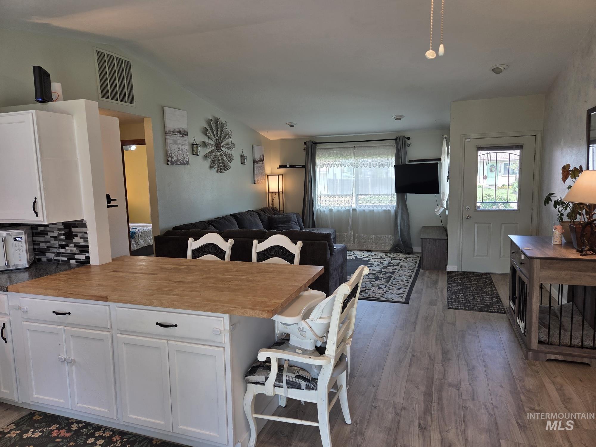 2323 Sugar Cane Dr, Nampa, Idaho 83687, 2 Bedrooms, 1 Bathroom, Residential For Sale, Price $323,000, 98987673