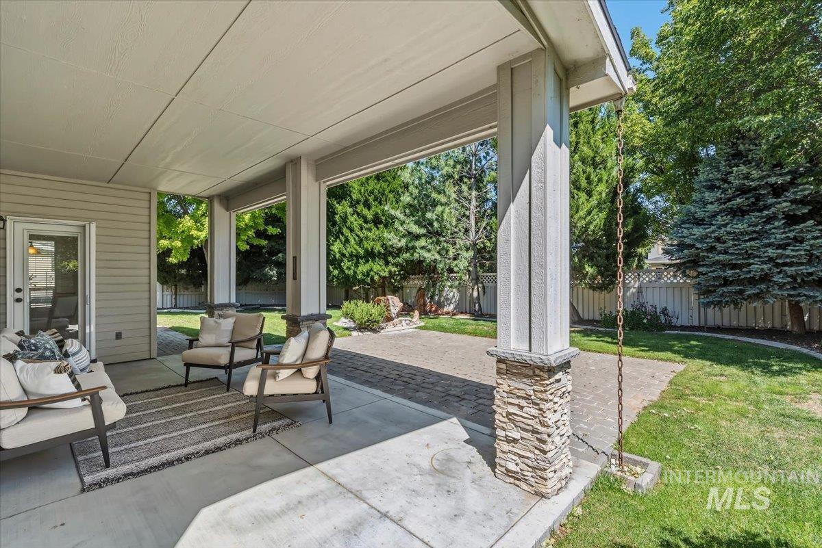 2998 E Shadowwolf Dr, Eagle, Idaho 83616, 5 Bedrooms, 2.5 Bathrooms, Residential For Sale, Price $719,900, 98987690