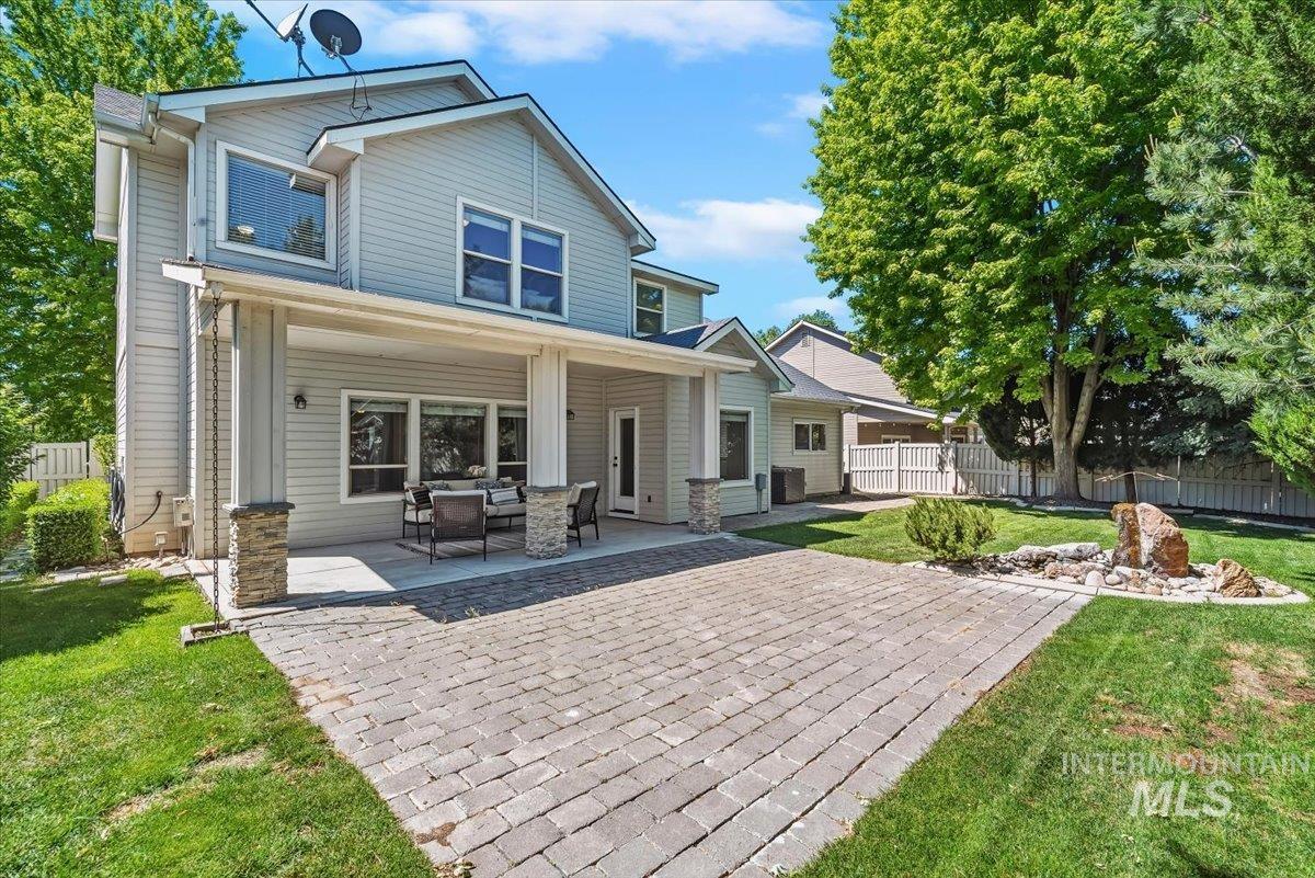 2998 E Shadowwolf Dr, Eagle, Idaho 83616, 5 Bedrooms, 2.5 Bathrooms, Residential For Sale, Price $719,900, 98987690