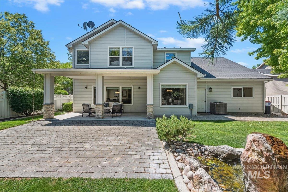 2998 E Shadowwolf Dr, Eagle, Idaho 83616, 5 Bedrooms, 2.5 Bathrooms, Residential For Sale, Price $719,900, 98987690