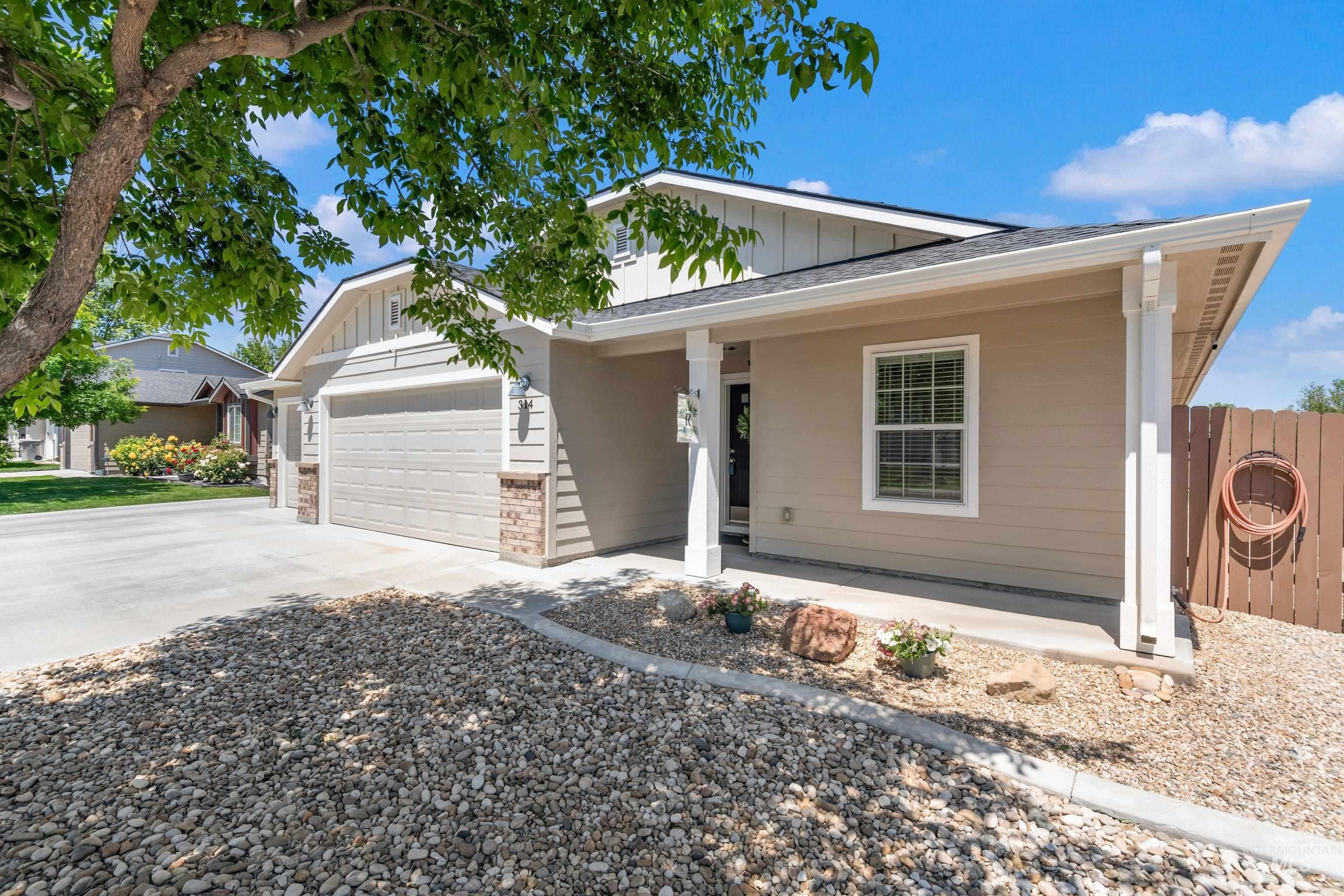 314 Felton Street, Caldwell, Idaho 83605, 3 Bedrooms, 2 Bathrooms, Residential For Sale, Price $419,900, 98987715