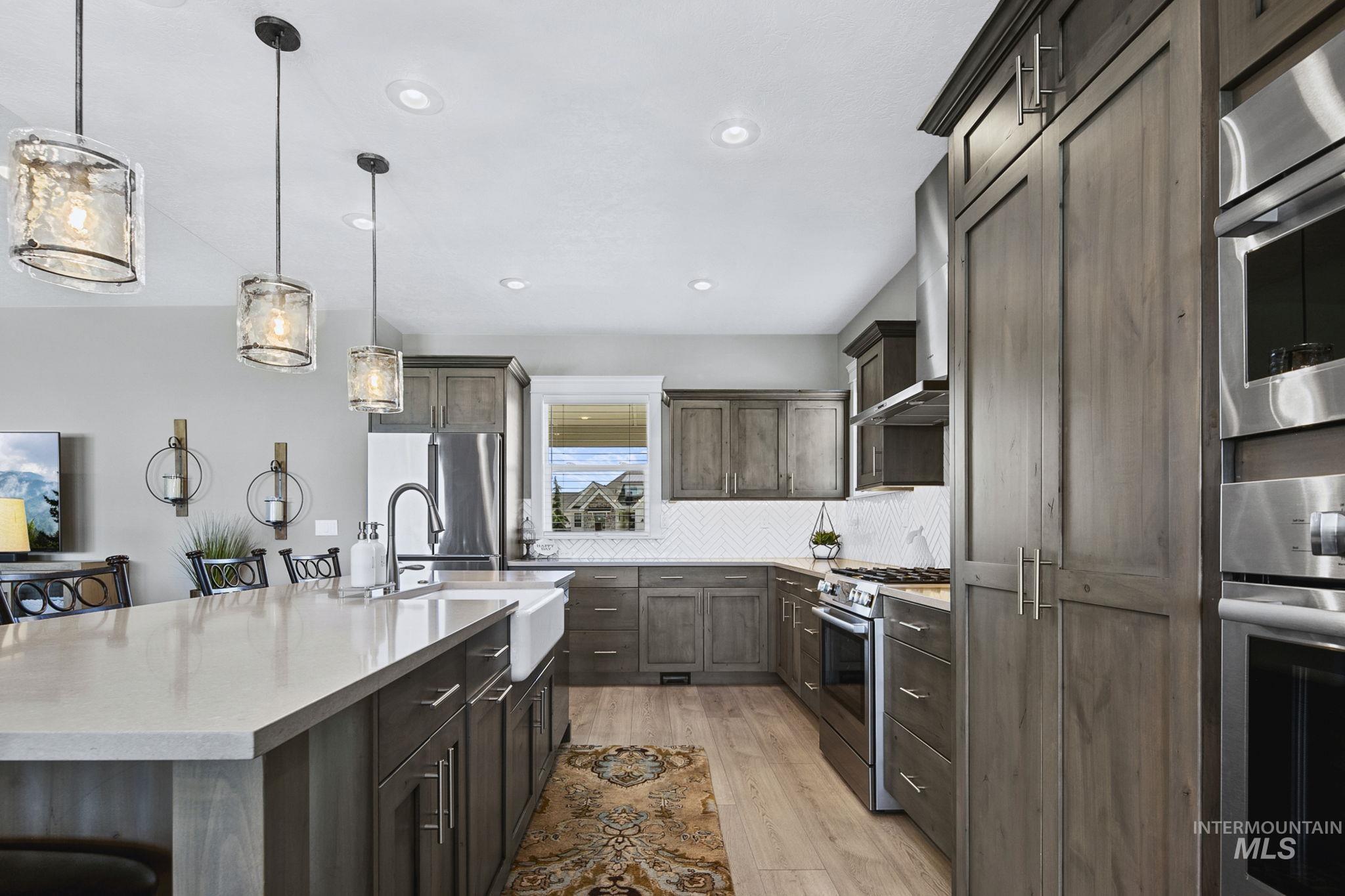 15752 Revana Pl., Caldwell, Idaho 83607, 3 Bedrooms, 2.5 Bathrooms, Residential For Sale, Price $789,900, 98987716