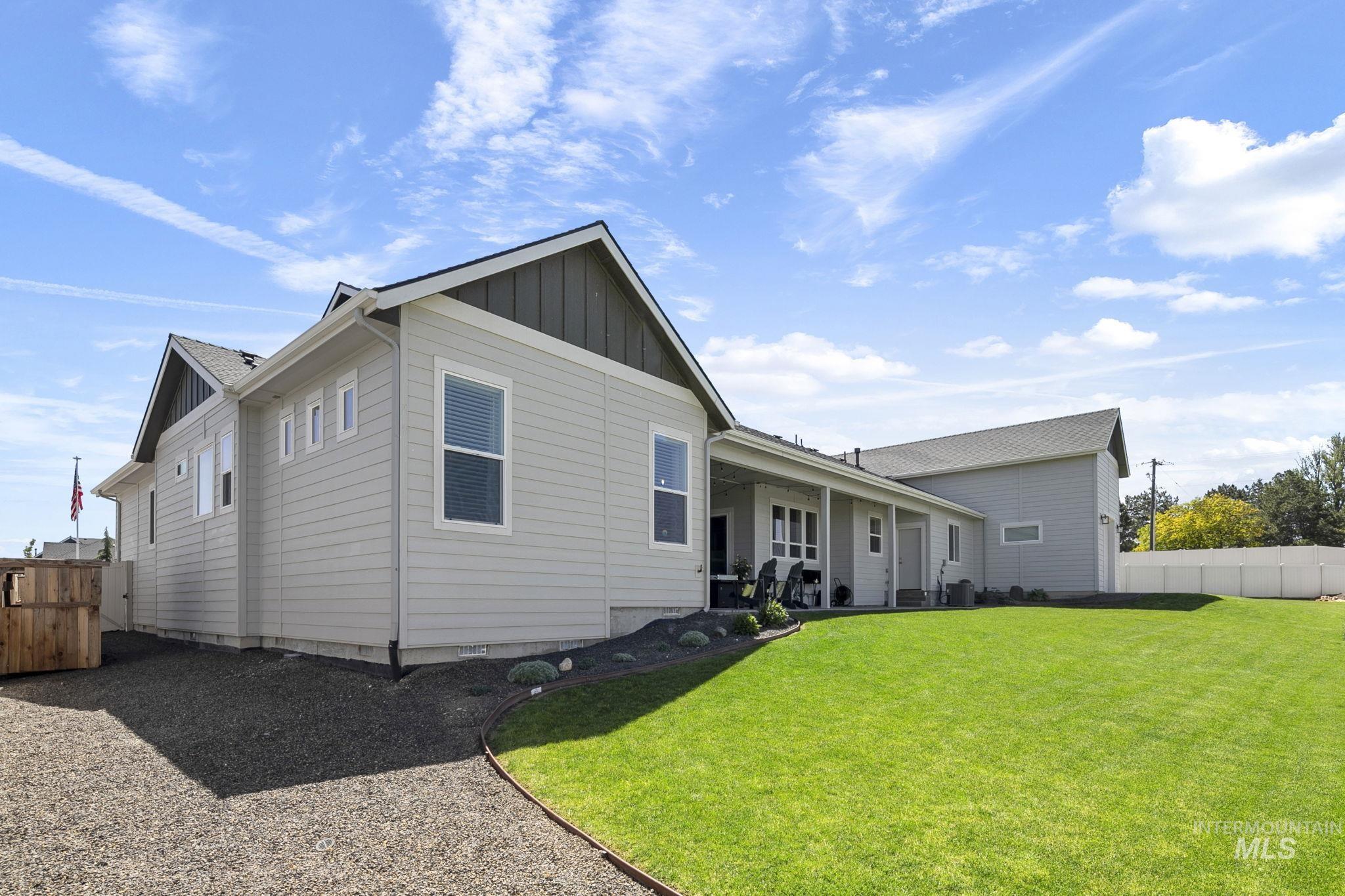 15752 Revana Pl., Caldwell, Idaho 83607, 3 Bedrooms, 2.5 Bathrooms, Residential For Sale, Price $789,900, 98987716