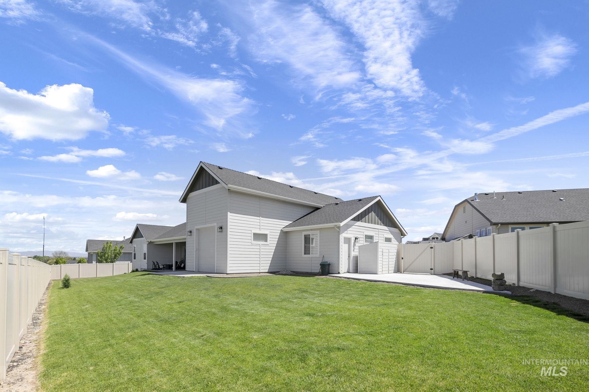 15752 Revana Pl., Caldwell, Idaho 83607, 3 Bedrooms, 2.5 Bathrooms, Residential For Sale, Price $789,900, 98987716