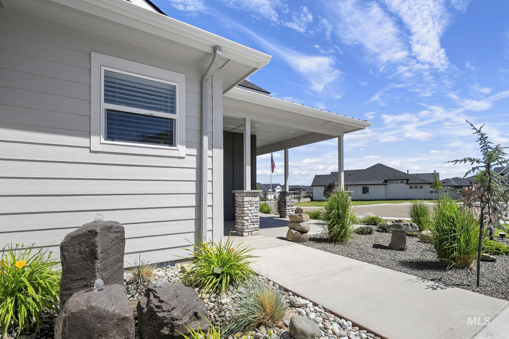 15752 Revana Pl., Caldwell, Idaho 83607, 3 Bedrooms, 2.5 Bathrooms, Residential For Sale, Price $789,900, 98987716