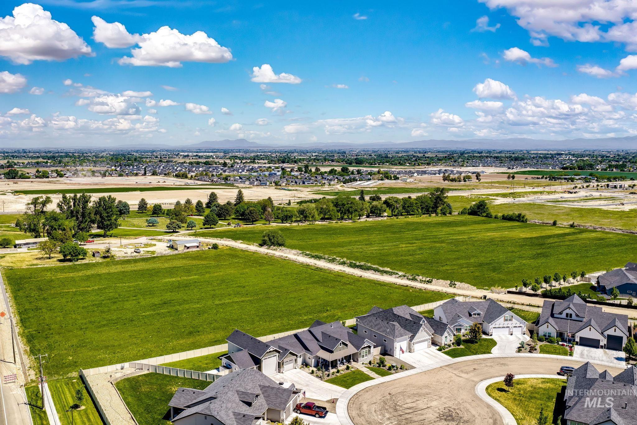 15752 Revana Pl., Caldwell, Idaho 83607, 3 Bedrooms, 2.5 Bathrooms, Residential For Sale, Price $789,900, 98987716