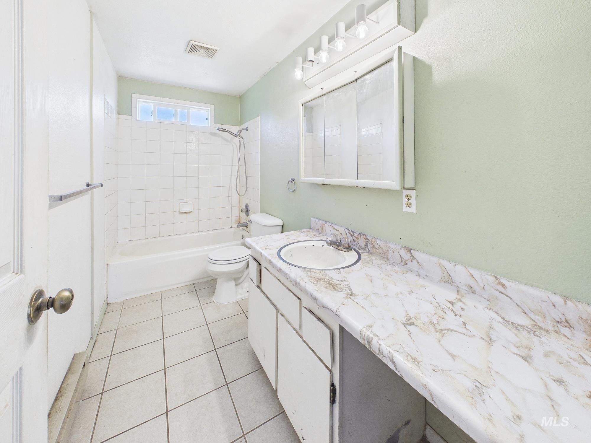 1527 N Plaza Road, Emmett, Idaho 83617, 3 Bedrooms, 1 Bathroom, Residential For Sale, Price $345,000, 98987720