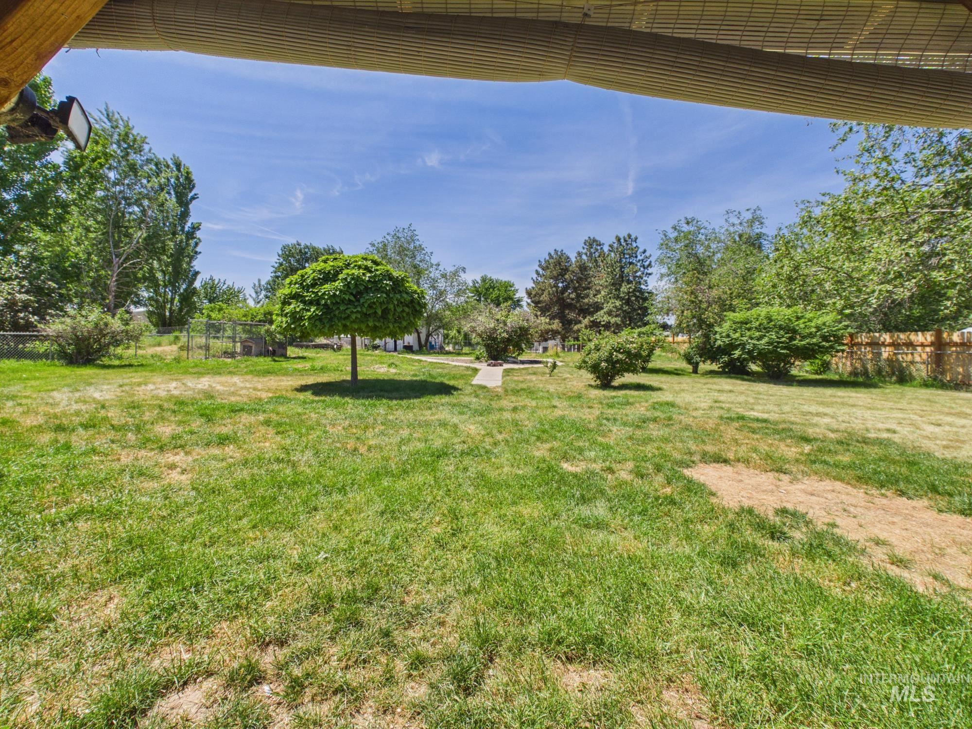 1527 N Plaza Road, Emmett, Idaho 83617, 3 Bedrooms, 1 Bathroom, Residential For Sale, Price $345,000, 98987720