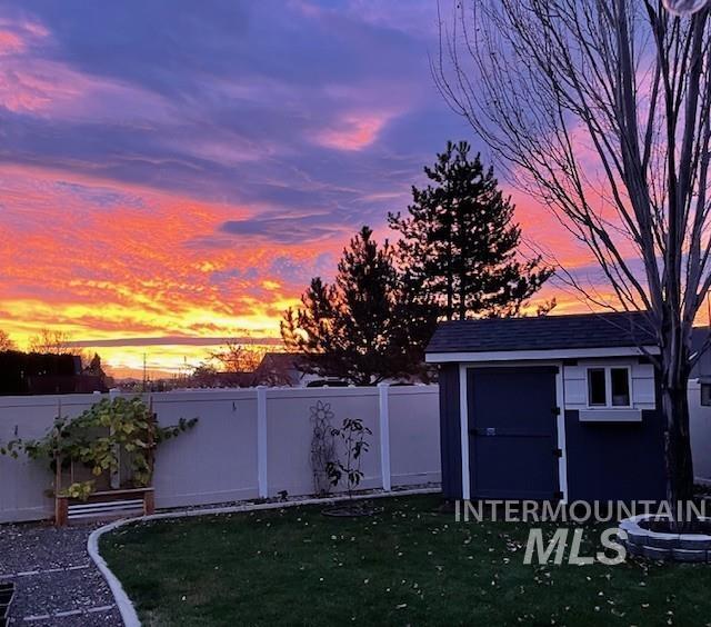 3939 W Hearst Dr, Meridian, Idaho 83642, 3 Bedrooms, 2 Bathrooms, Residential For Sale, Price $444,000, 98987725