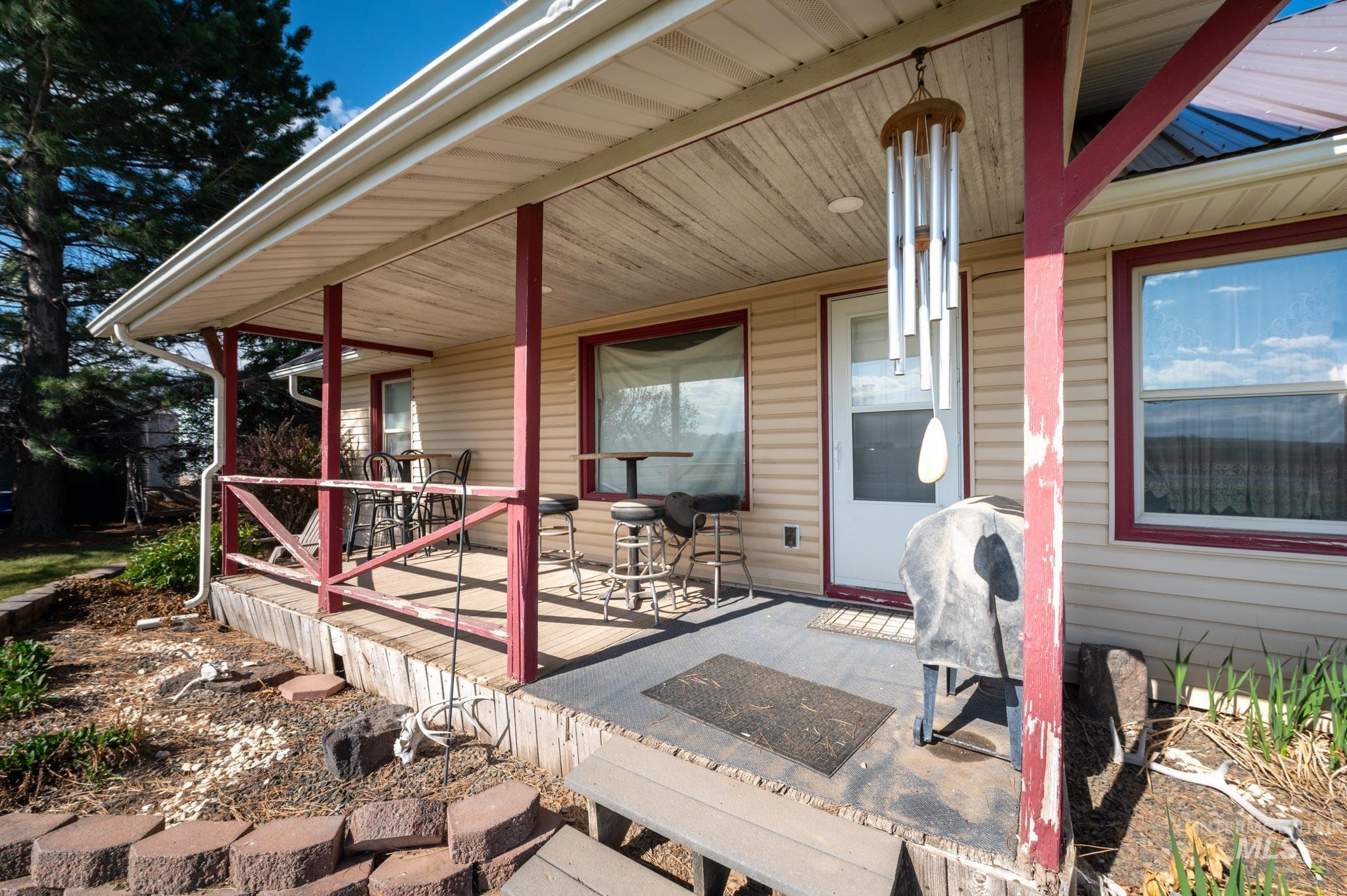 1181 Valley Rd, Eden, Idaho 83325, 4 Bedrooms, 2 Bathrooms, Residential For Sale, Price $330,000, 98987726