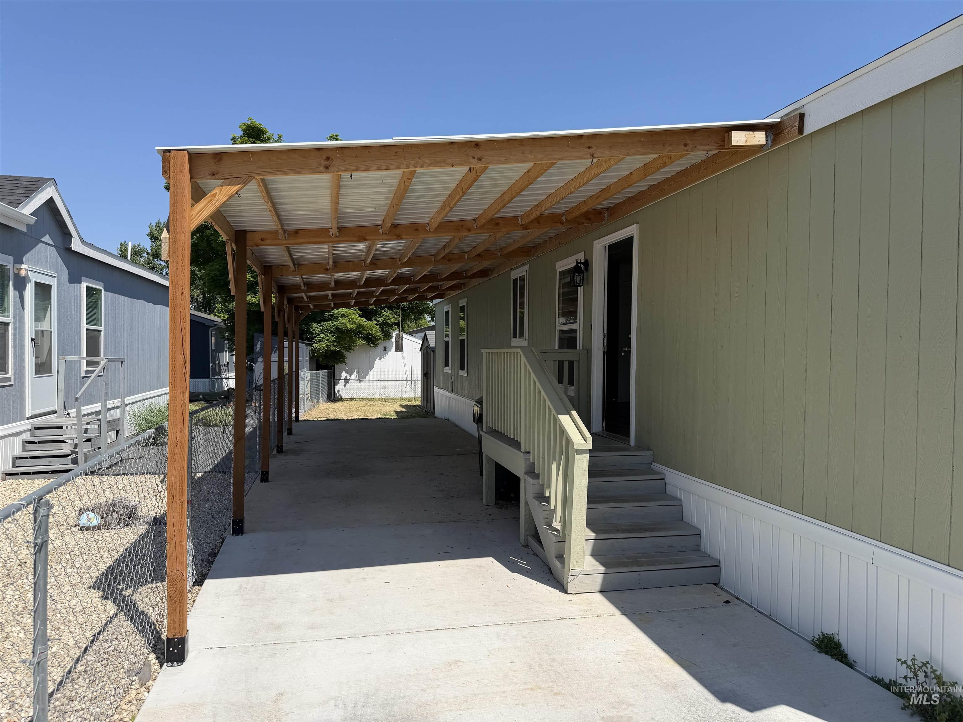 424 Cherry Lane, Meridian, Idaho 83642, 2 Bedrooms, 2 Bathrooms, Residential For Sale, Price $99,900, 98987730