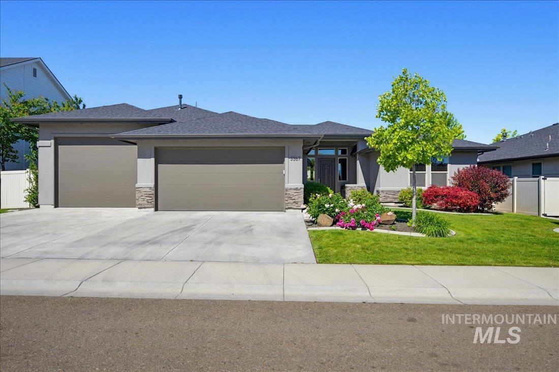 3367 S Lyford Ave., Meridian, Idaho 83642, 4 Bedrooms, 3 Bathrooms, Residential For Sale, Price $892,000, 98987733