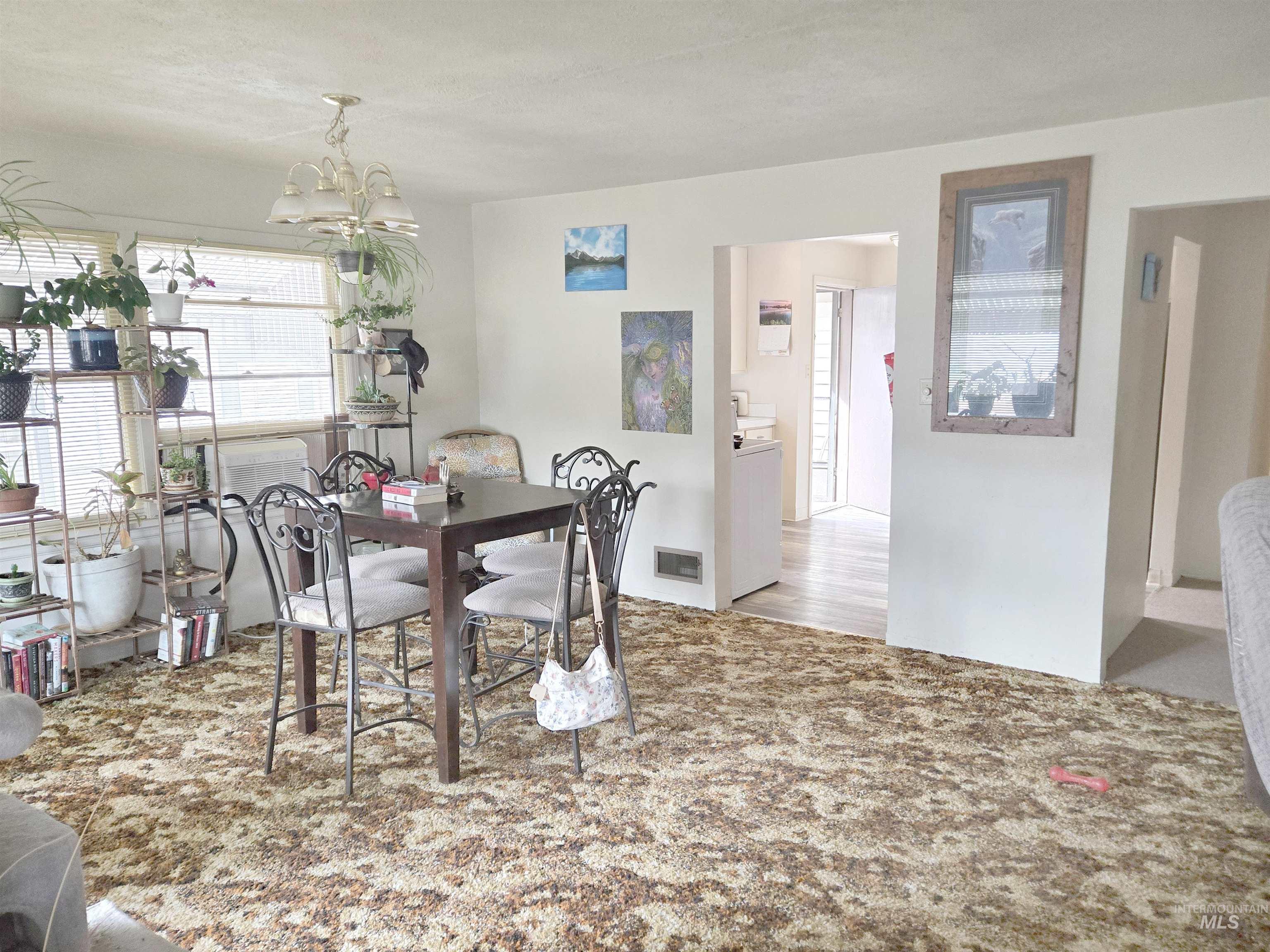 357 6th Ave. N., Twin Falls, Idaho 83301, 2 Bedrooms, 1 Bathroom, Residential Income For Sale, Price $370,000, 98987736