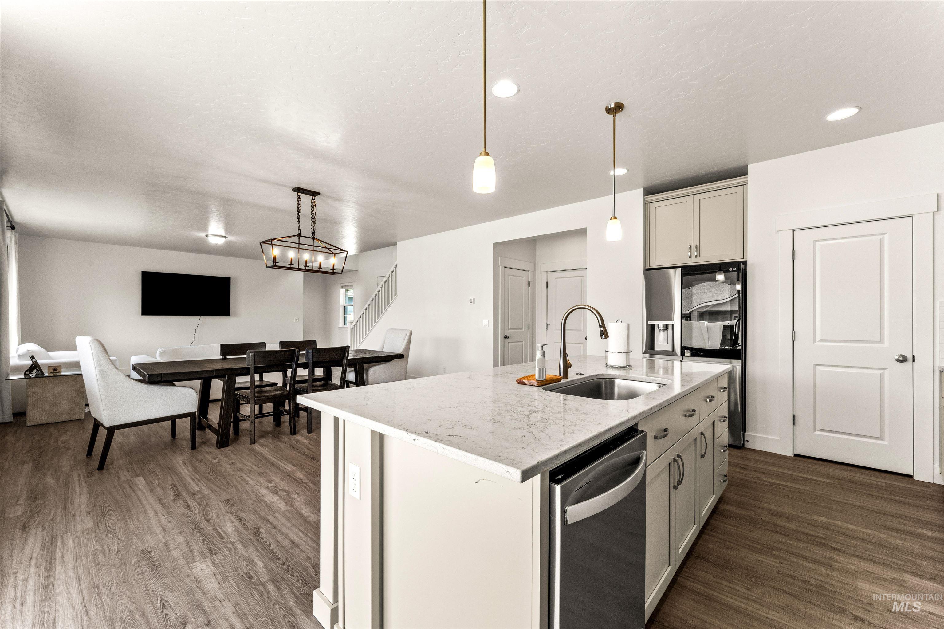 5361 W Avilla Dr., Meridian, Idaho 83646, 4 Bedrooms, 2.5 Bathrooms, Residential For Sale, Price $679,900, 98987739