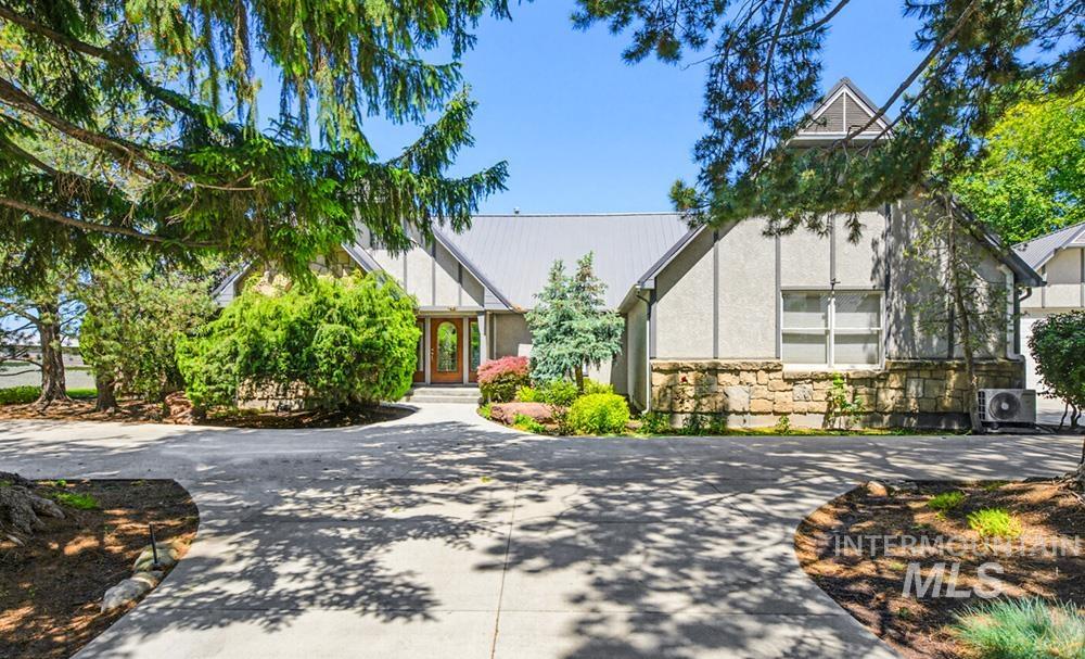 10320 W Whispering Cliffs Dr, Boise, Idaho 83704, 5 Bedrooms, 4.5 Bathrooms, Residential For Sale, Price $1,650,000, 98987741