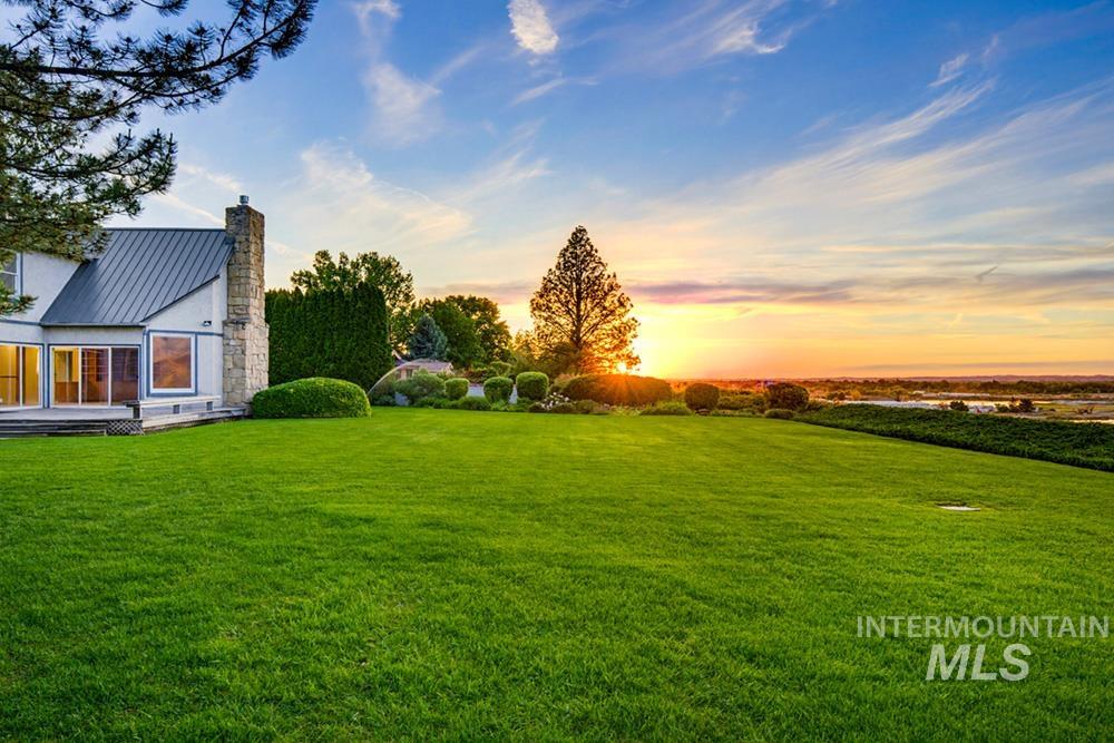 10320 W Whispering Cliffs Dr, Boise, Idaho 83704, 5 Bedrooms, 4.5 Bathrooms, Residential For Sale, Price $1,650,000, 98987741