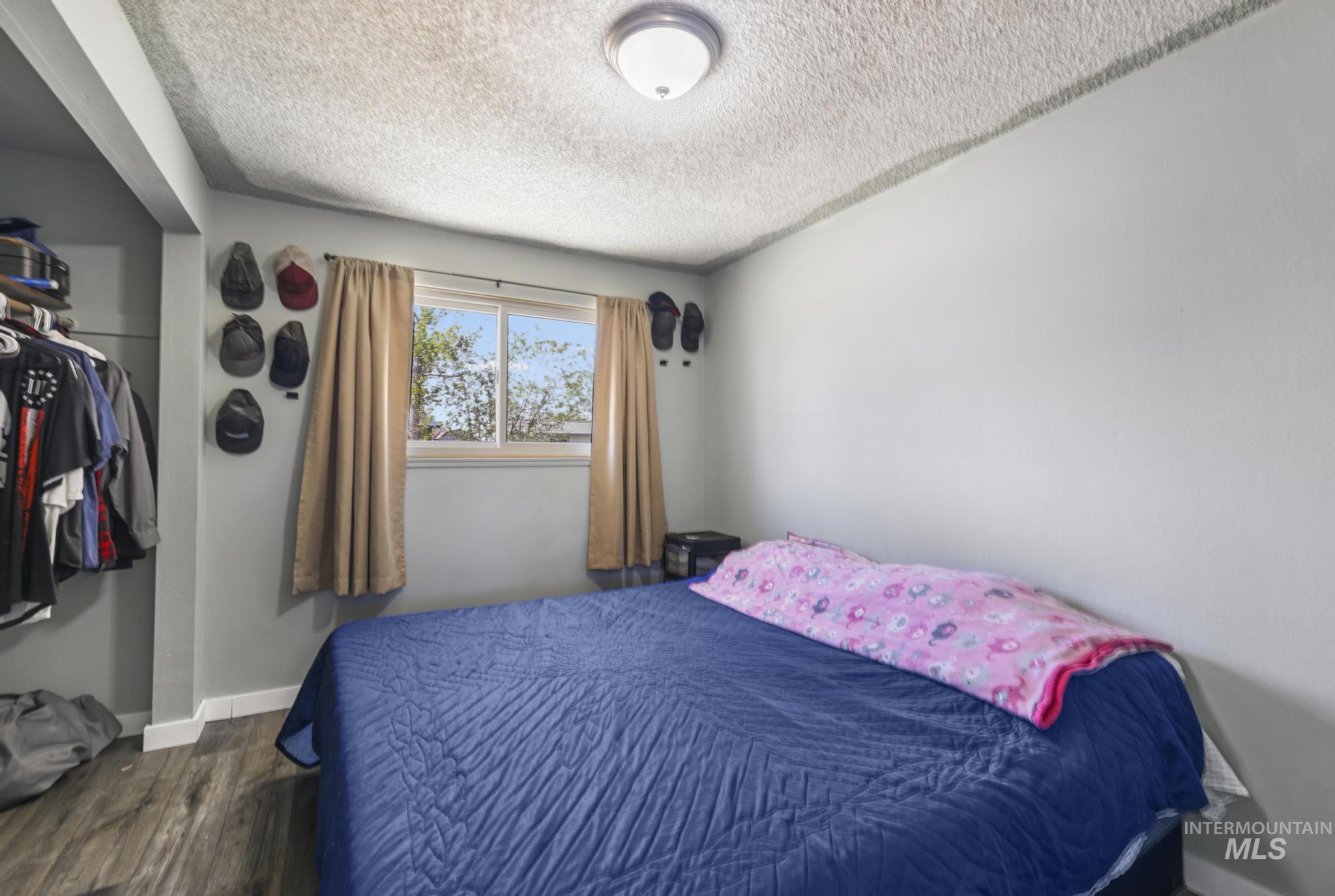 112 Sunset Cir, Buhl, Idaho 83316, 3 Bedrooms, 1.5 Bathrooms, Residential For Sale, Price $255,000, 98987742