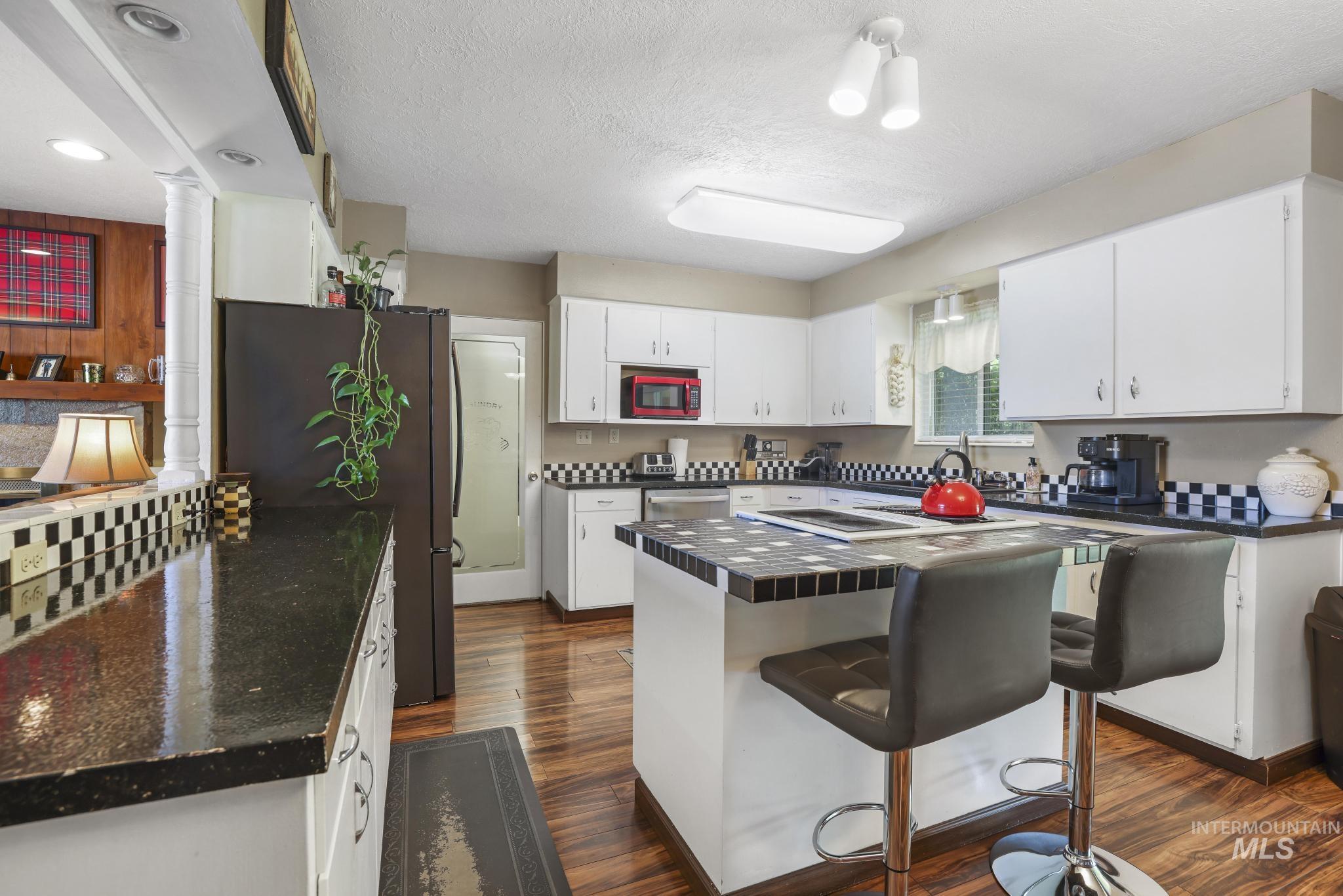 188 Blair Dr, Twin Falls, Idaho 83301, 3 Bedrooms, 2.5 Bathrooms, Residential For Sale, Price $372,000, 98987744