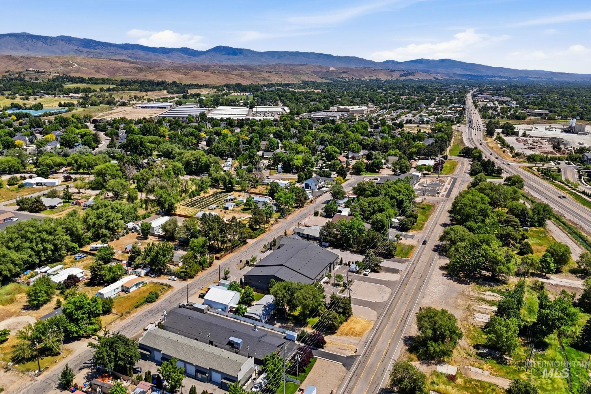 2152 E State Street, Eagle, Idaho 83616, 3 Bedrooms, 1.5 Bathrooms, Residential For Sale, Price $975,000, 98987746