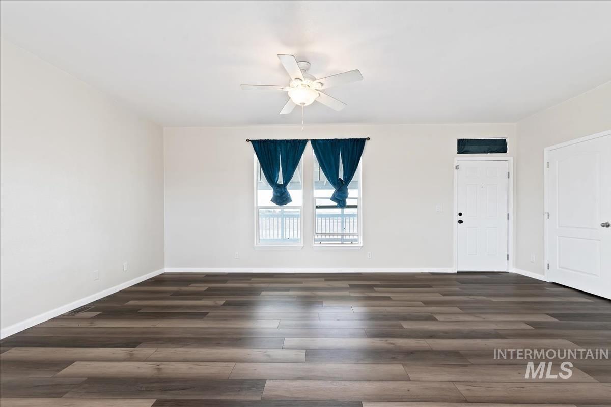 2200 SE Lone Star Dr, Mountain Home, Idaho 83647, 4 Bedrooms, 2 Bathrooms, Residential For Sale, Price $524,900, 98987747