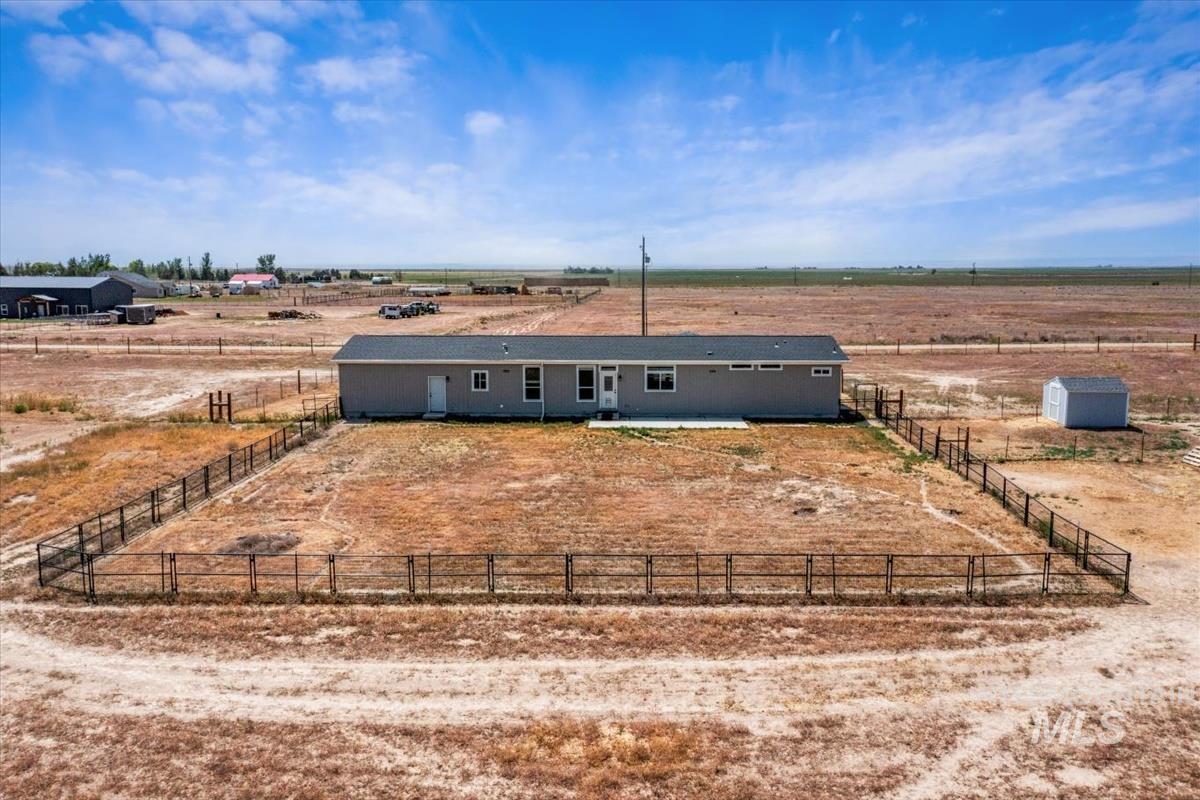 2200 SE Lone Star Dr, Mountain Home, Idaho 83647, 4 Bedrooms, 2 Bathrooms, Residential For Sale, Price $524,900, 98987747