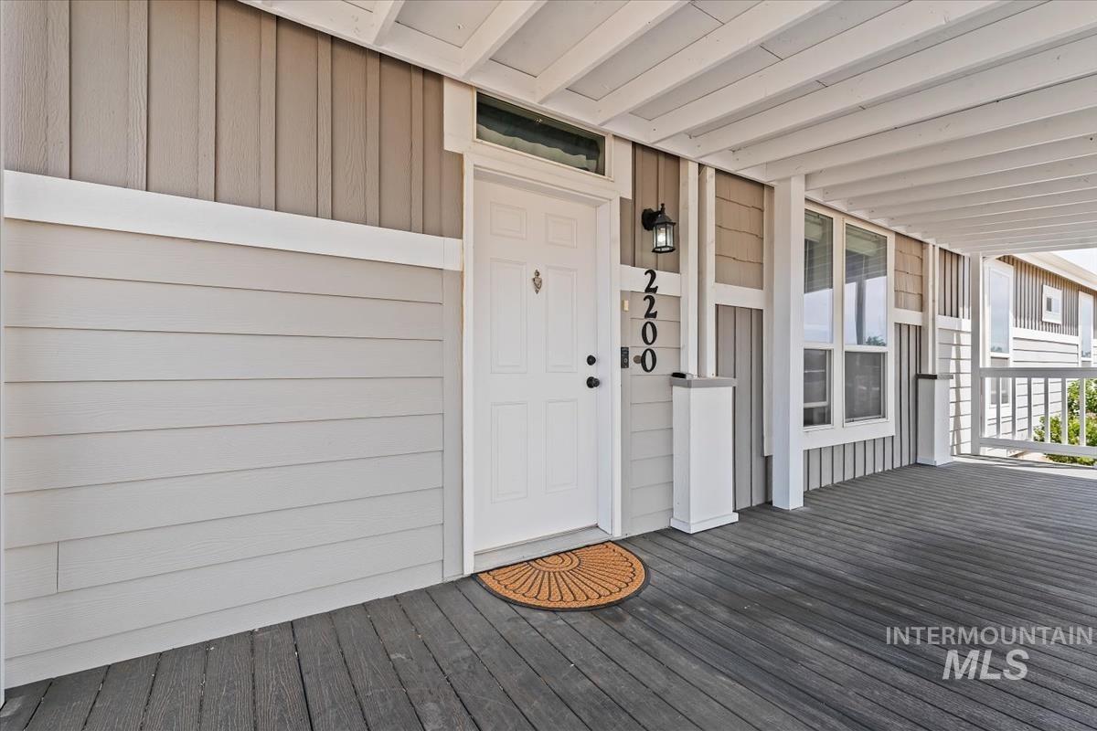 2200 SE Lone Star Dr, Mountain Home, Idaho 83647, 4 Bedrooms, 2 Bathrooms, Residential For Sale, Price $524,900, 98987747