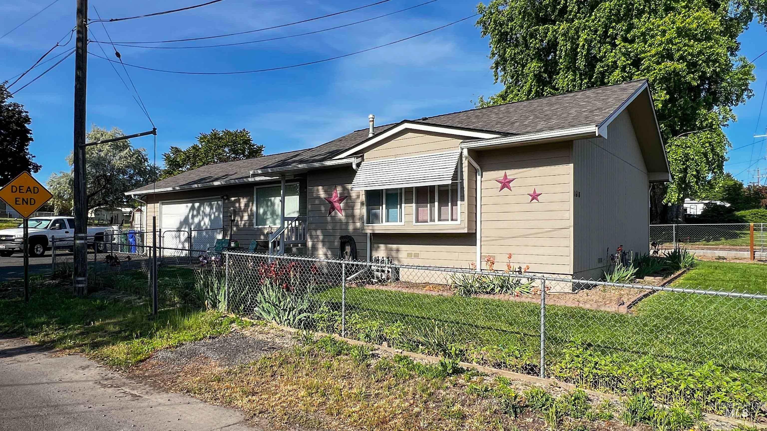 1618 Burrell Ave, Lewiston, Idaho 83501, 3 Bedrooms, 2 Bathrooms, Residential For Sale, Price $359,500, 98987748