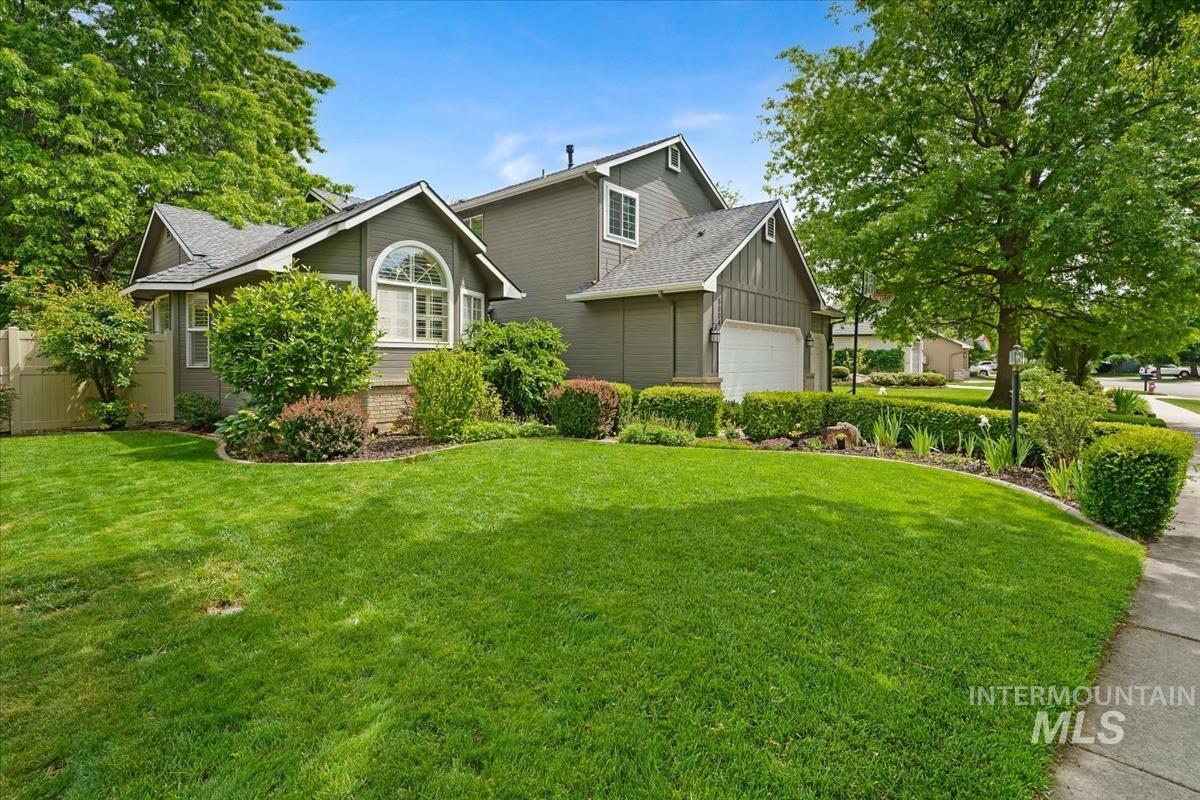 5804 N Applebrook Way, Boise, Idaho 83713, 4 Bedrooms, 3 Bathrooms, Residential For Sale, Price $559,900, 98987750