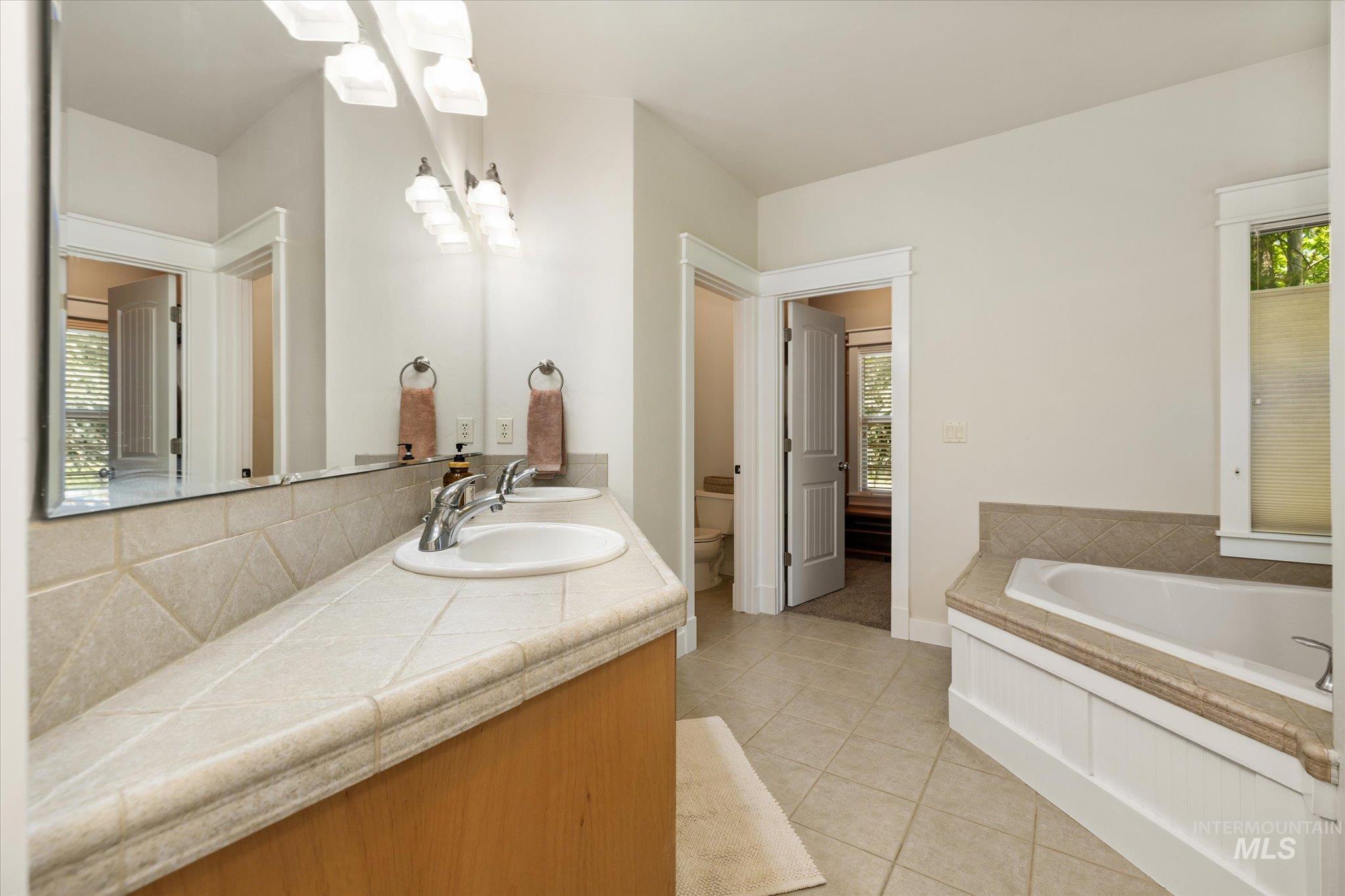13164 N Town Ridge Rd, Boise, Idaho 83714, 4 Bedrooms, 3.5 Bathrooms, Residential For Sale, Price $895,000, 98987751