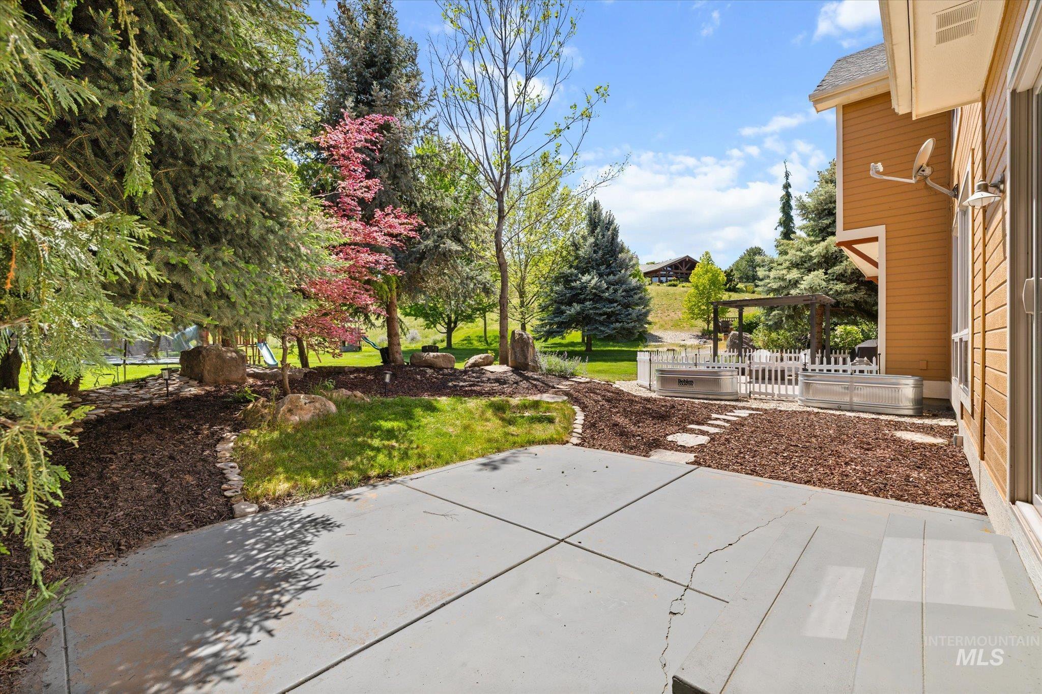 13164 N Town Ridge Rd, Boise, Idaho 83714, 4 Bedrooms, 3.5 Bathrooms, Residential For Sale, Price $895,000, 98987751