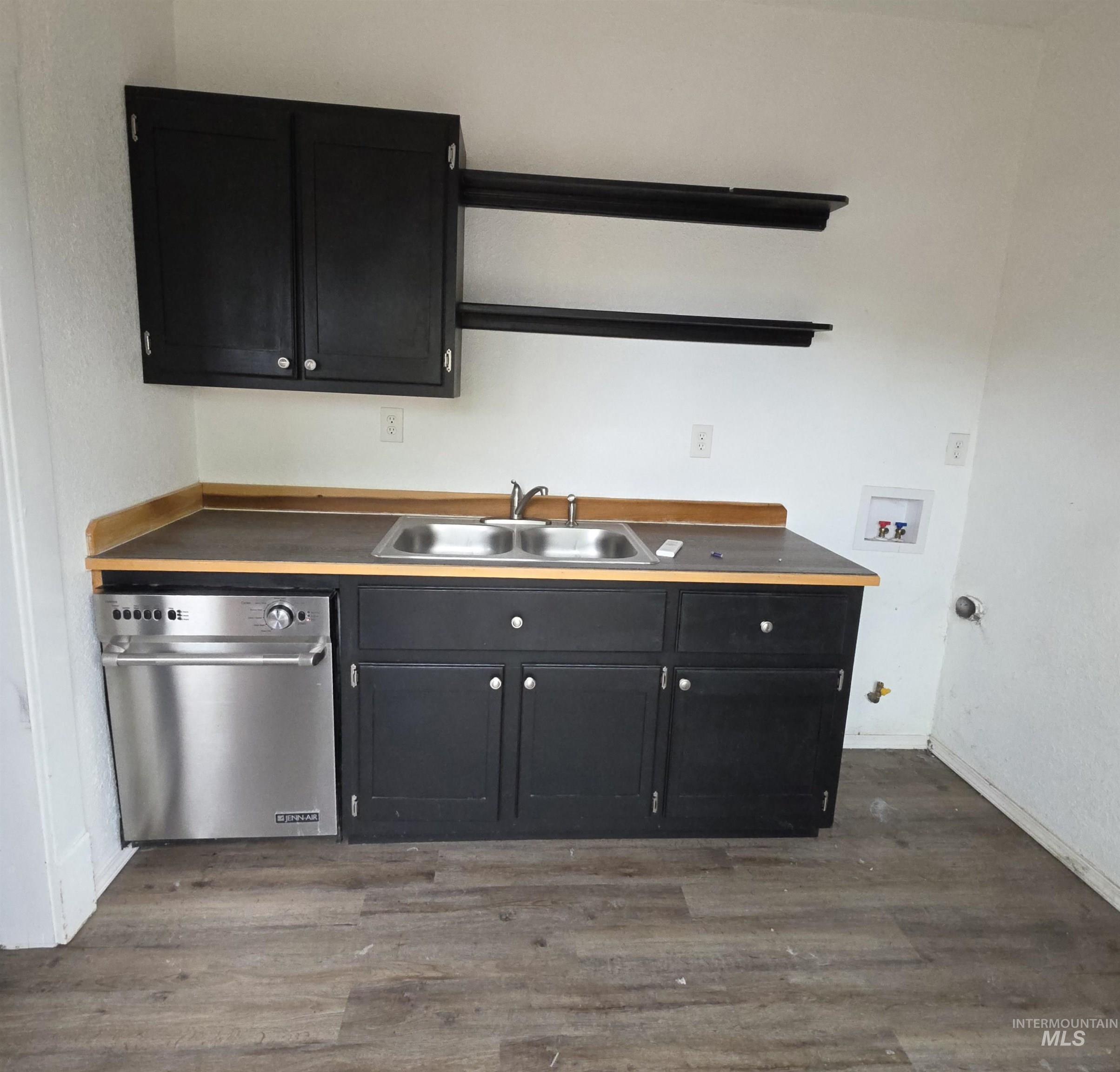 424 S 3rd Street, Nampa, Idaho 83651, Business/Commercial For Sale, Price $732,000,MLS 98987752